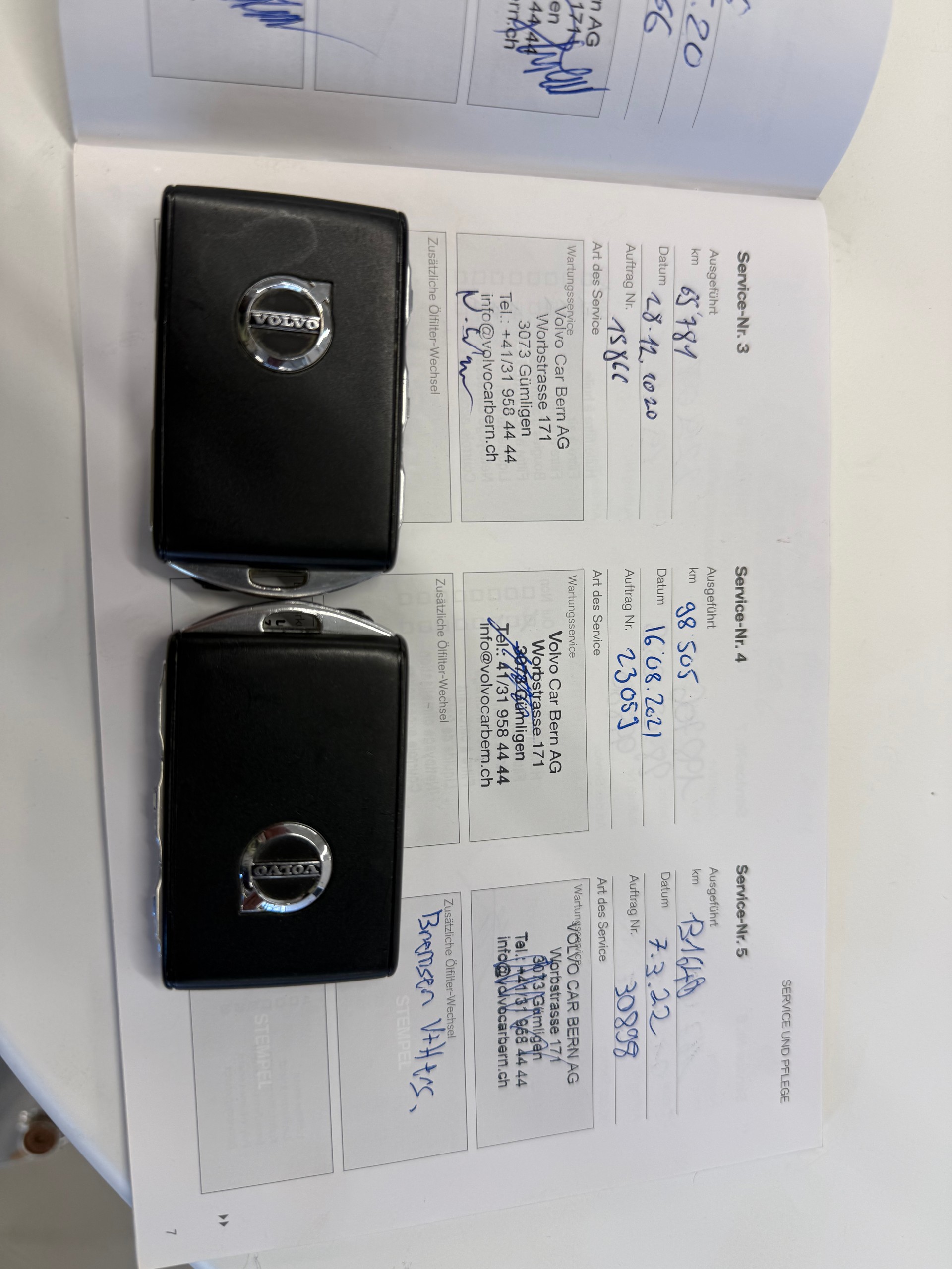 VOLVO V90 D3 AWD Momentum Geartronic-image-13