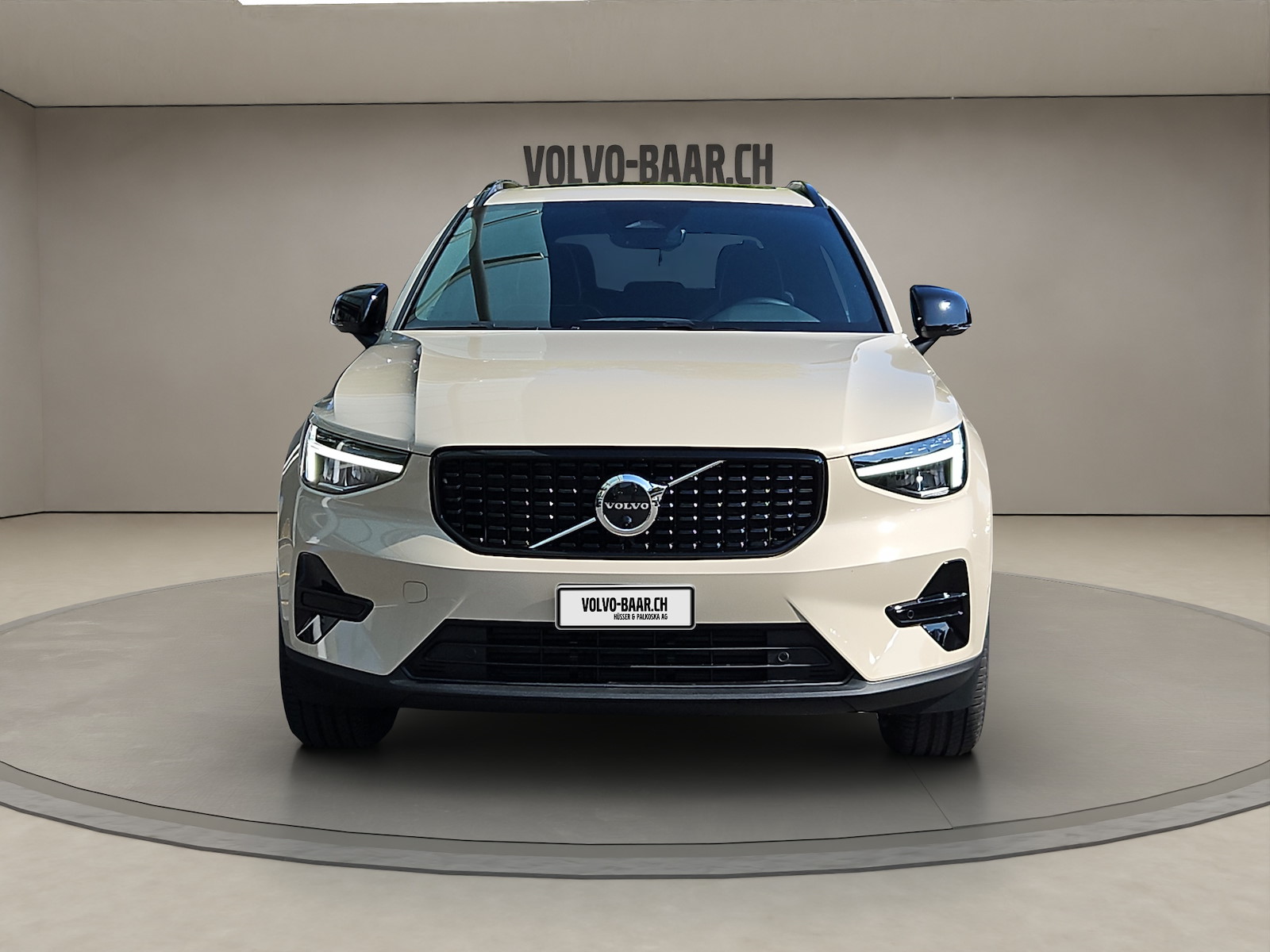 VOLVO XC40 2.0 B3 MH Plus Dark-image-7
