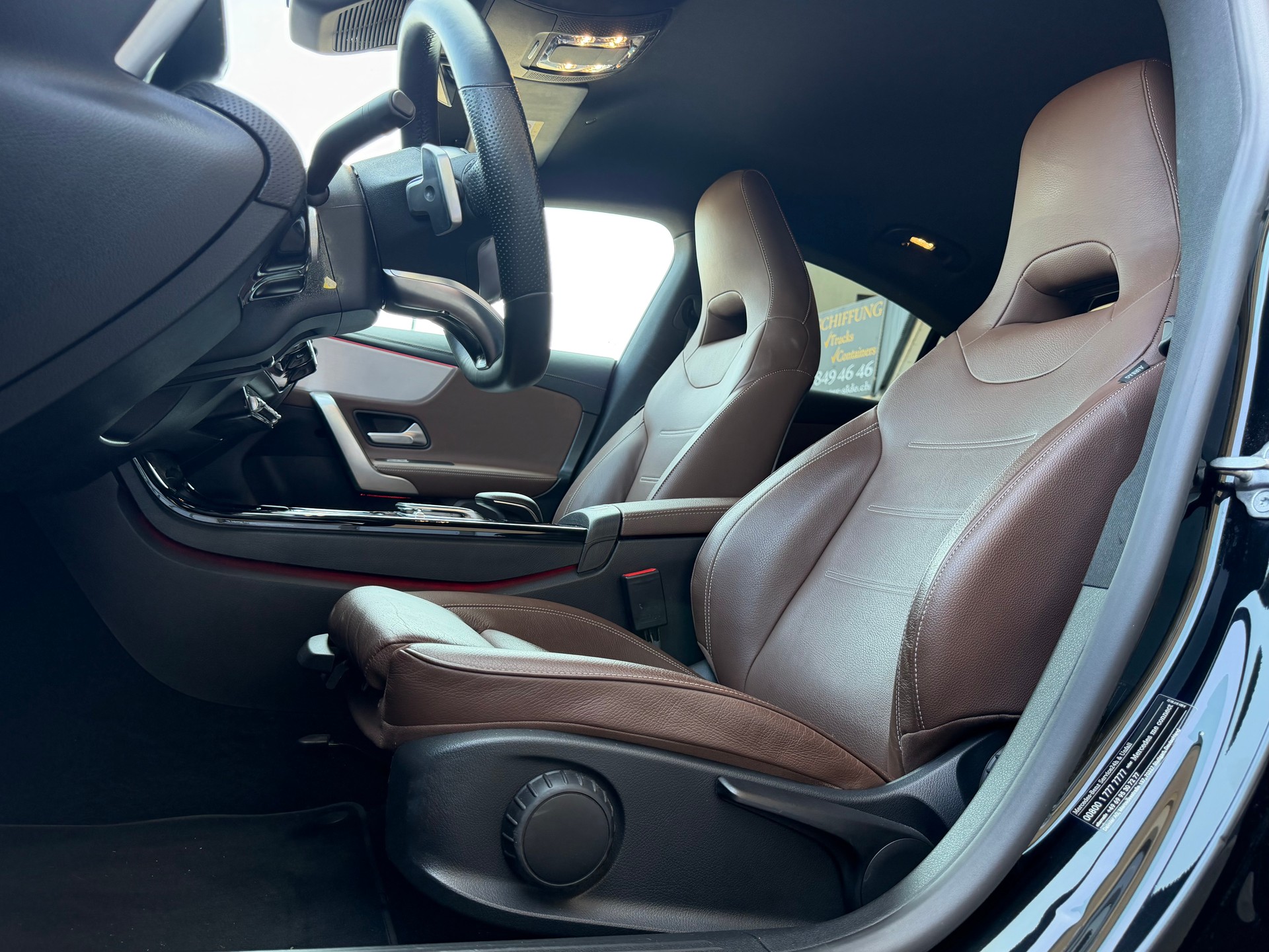 MERCEDES-BENZ CLA 250 AMG Line 7G-DCT-image-7