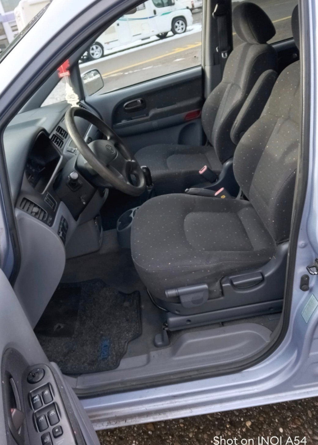 HYUNDAI Trajet 2.0 CRDi (GLS)-image-7