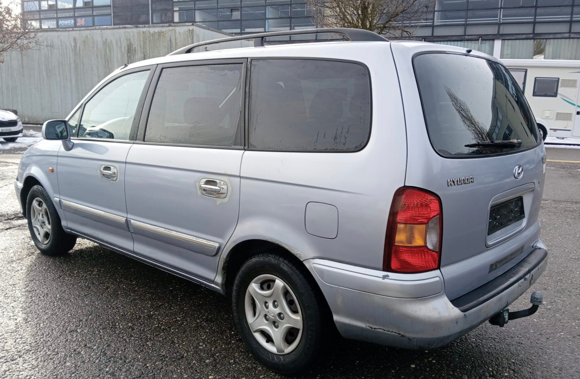 HYUNDAI Trajet 2.0 CRDi (GLS)-image-3