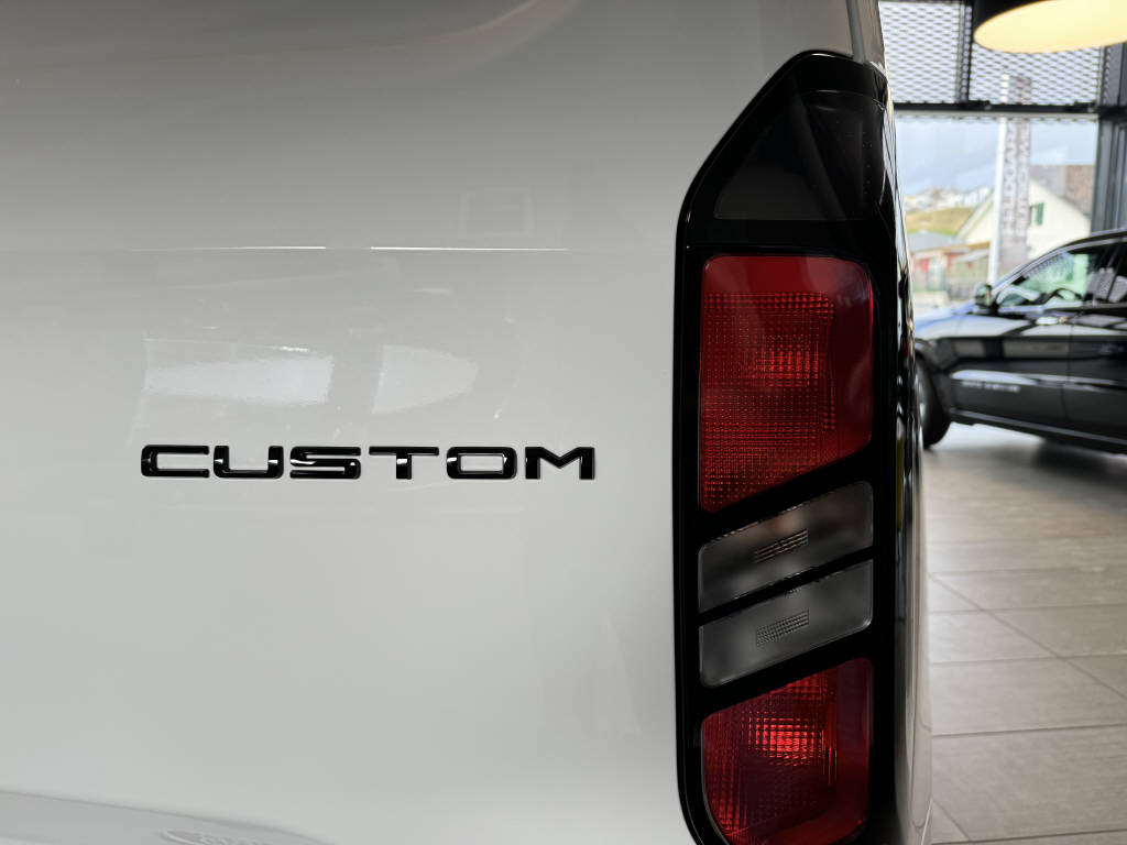 FORD Transit Custom Van 280 L1 2.0 EcoBlue 136 Trend-image-13