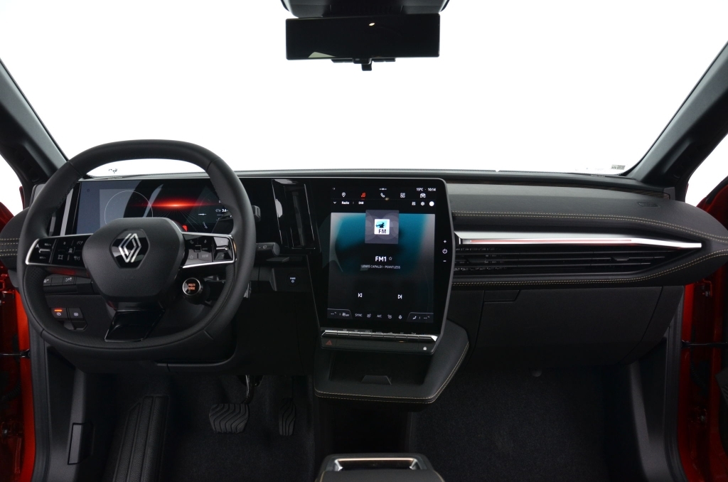 RENAULT Megane E-Tech EV60 *ICONIC*-image-11