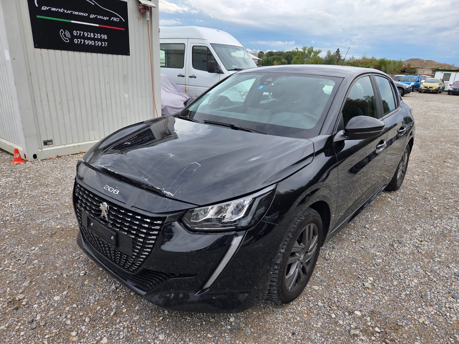 PEUGEOT 208 1.2 PureTech Active Pack EAT8-image-1