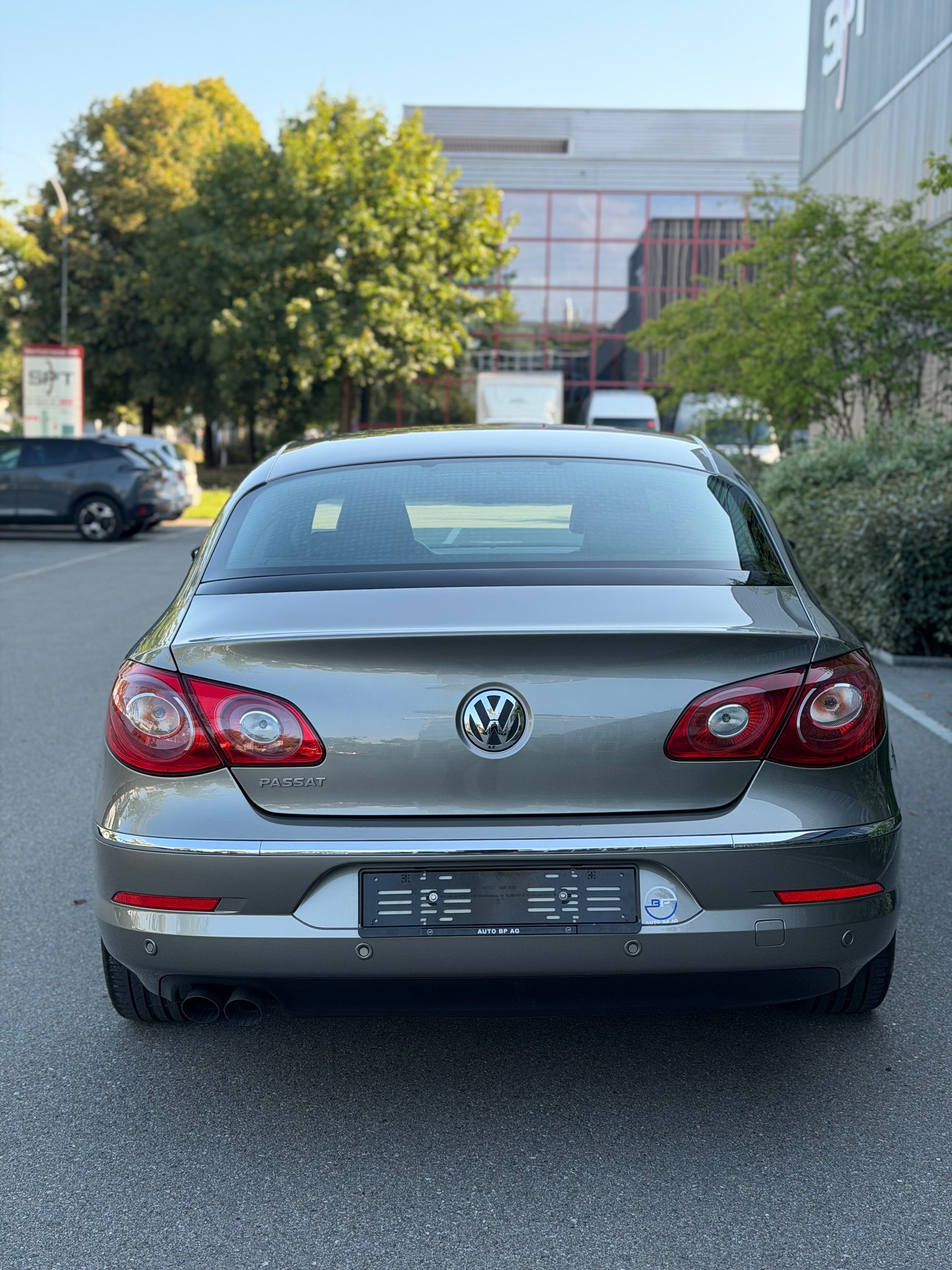 VW Passat CC 2.0 TDI-image-5
