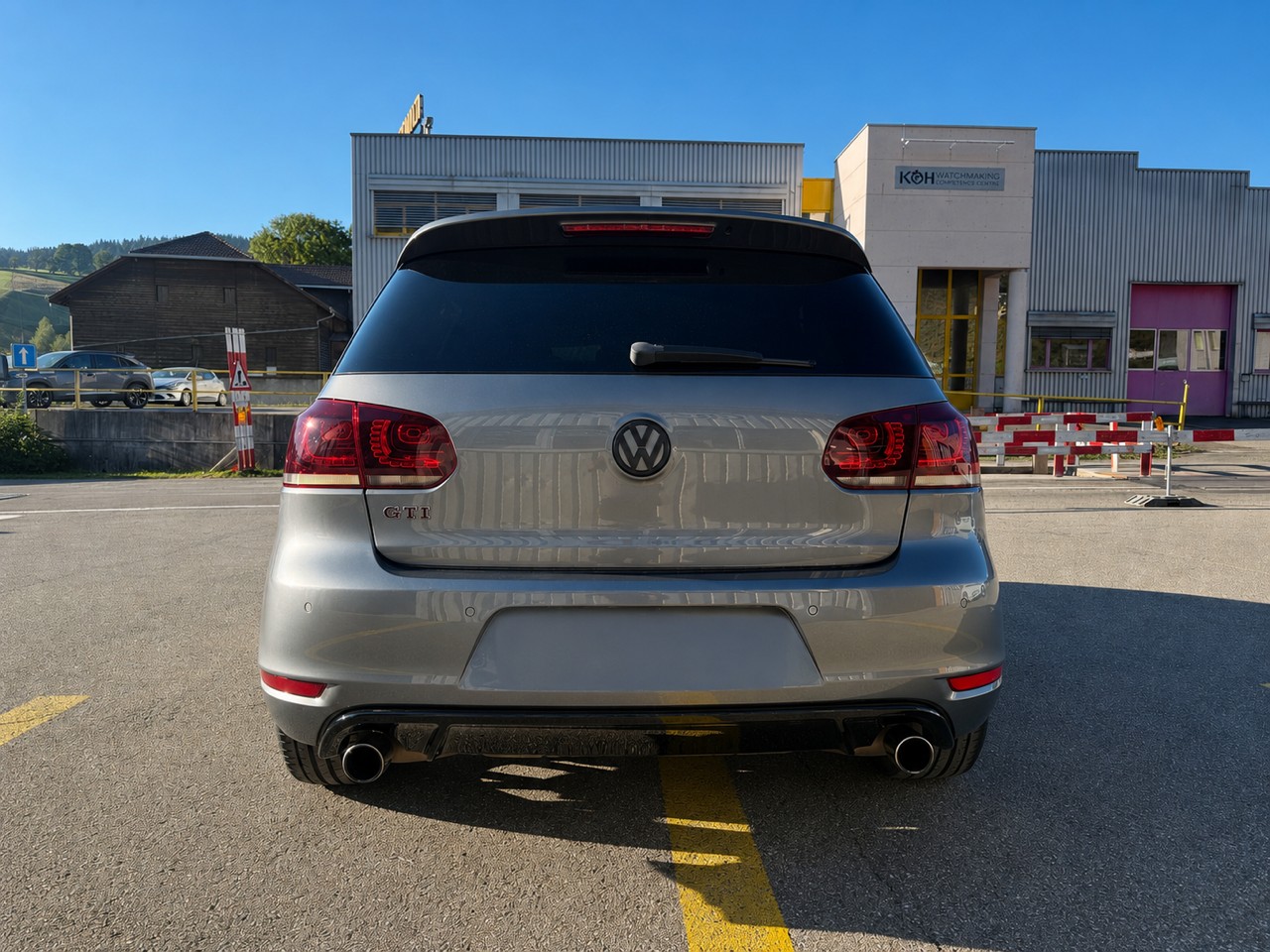 VW 2.0 TSI GTI Edition 35 DSG-image-1