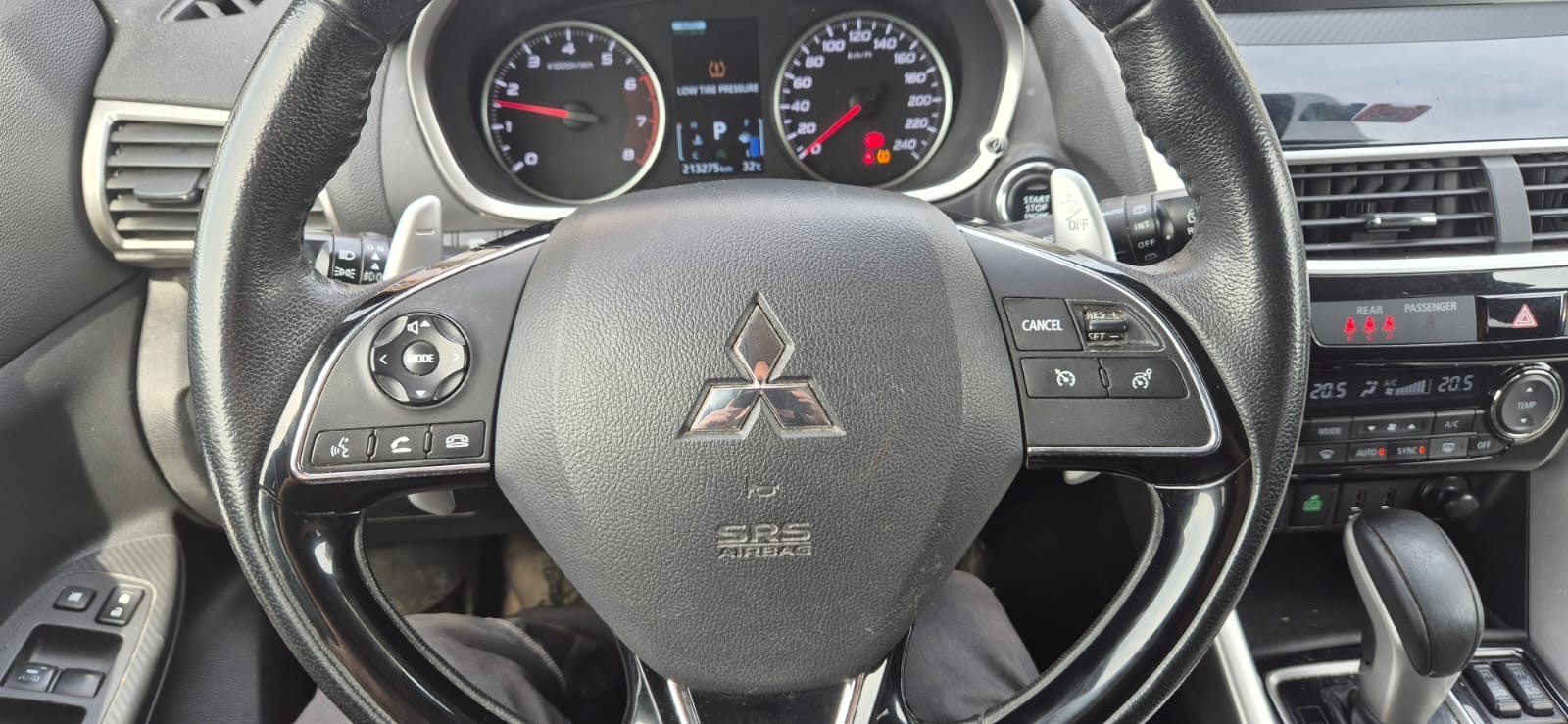 MITSUBISHI Eclipse Cross 1.5 T-Mivec Style 4WD CVT-image-3