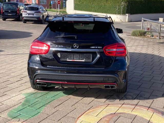 MERCEDES-BENZ GLA 45 AMG 4Matic 7G-DCT-image-5