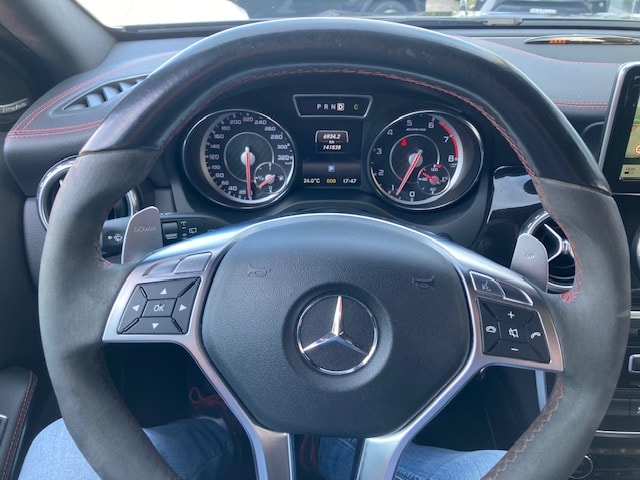 MERCEDES-BENZ GLA 45 AMG 4Matic 7G-DCT-image-14
