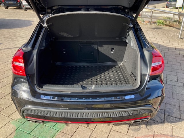 MERCEDES-BENZ GLA 45 AMG 4Matic 7G-DCT-image-6