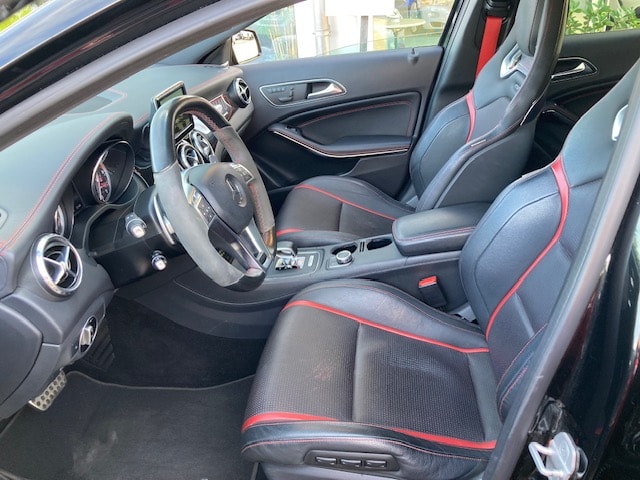 MERCEDES-BENZ GLA 45 AMG 4Matic 7G-DCT-image-9