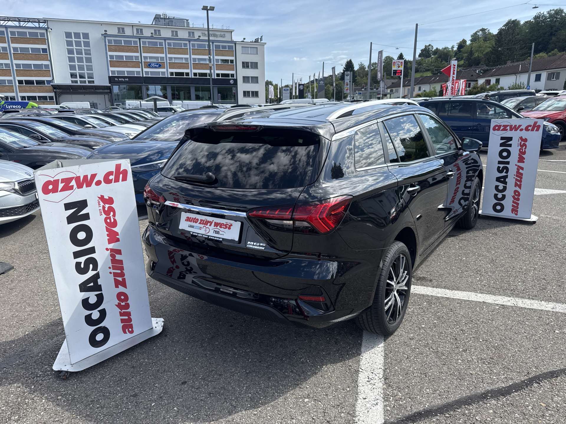 MG 5 EV 61kWh Luxury Automat-showroom-element-2