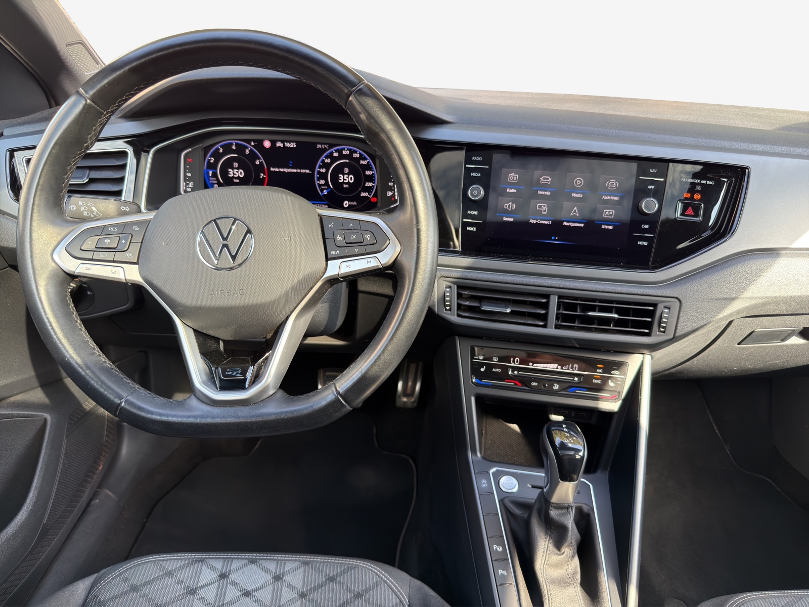 VW Taigo 1.5 TSI R-Line DSG-image-8