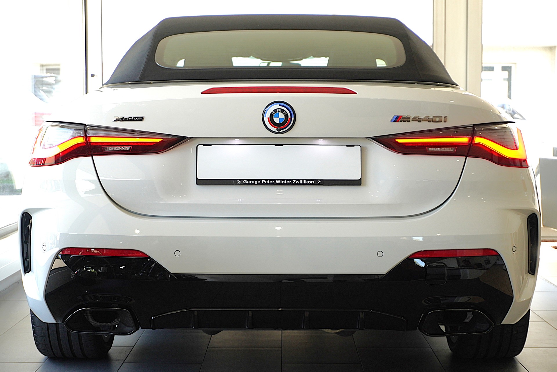 BMW M440i xDrive 48V Cabriolet Steptronic-image-6