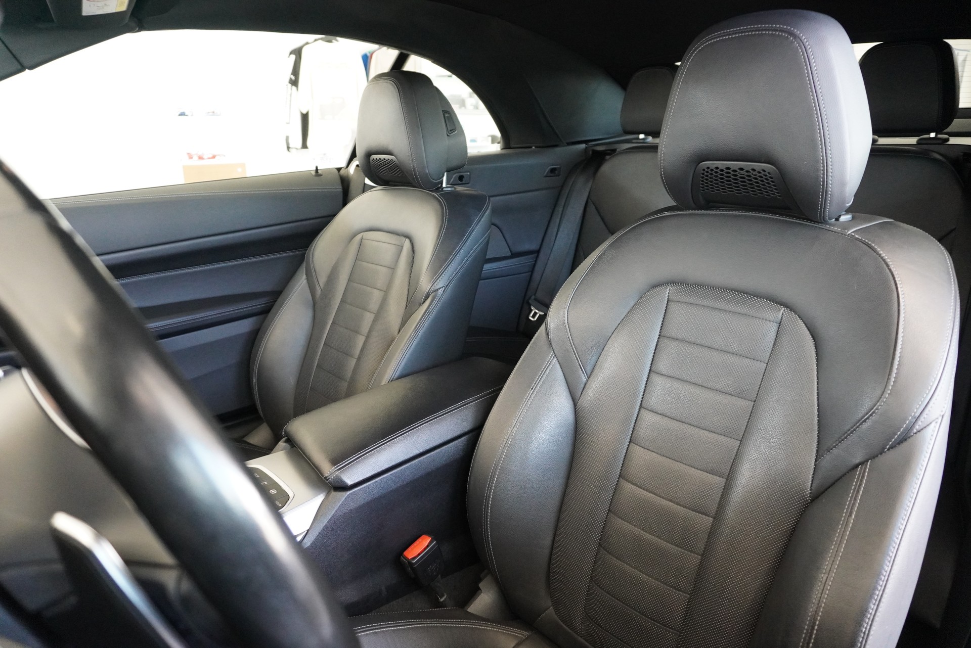BMW M440i xDrive 48V Cabriolet Steptronic-image-12
