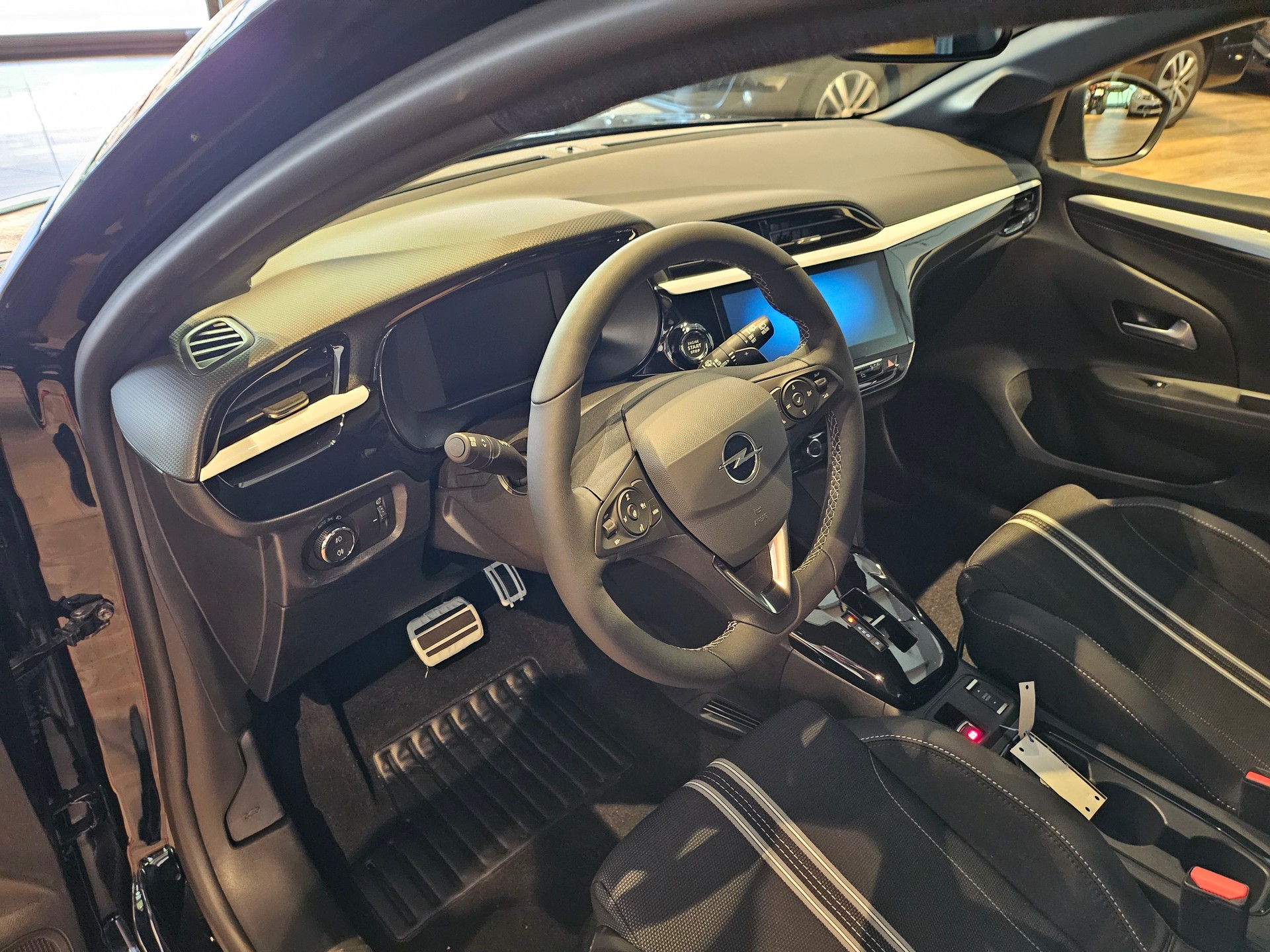 OPEL Corsa 1.2 MHEV GS-Line đ„145 PSđ„ 8-fachđ„-image-24