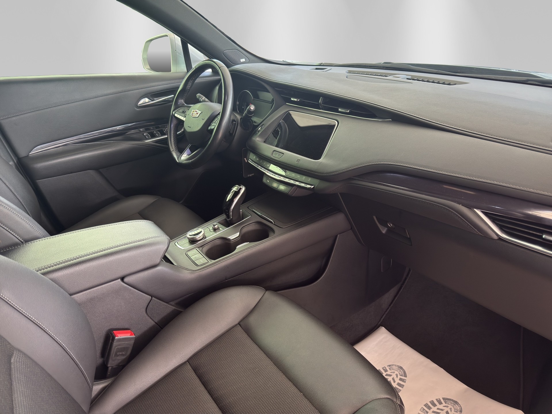 CADILLAC XT4 350D 2.0 Premium Luxury Automat-image-12