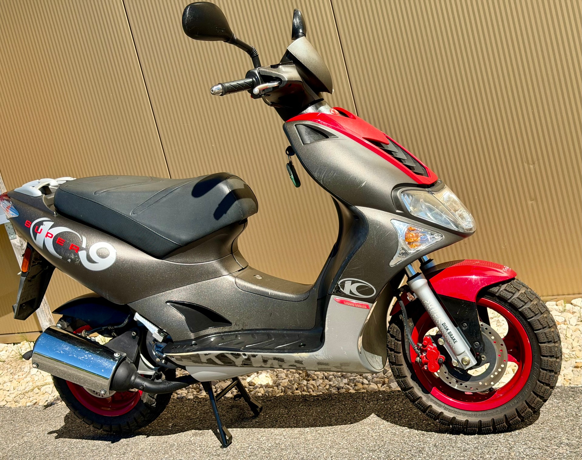 KYMCO Super 9-50-showroom-element-2