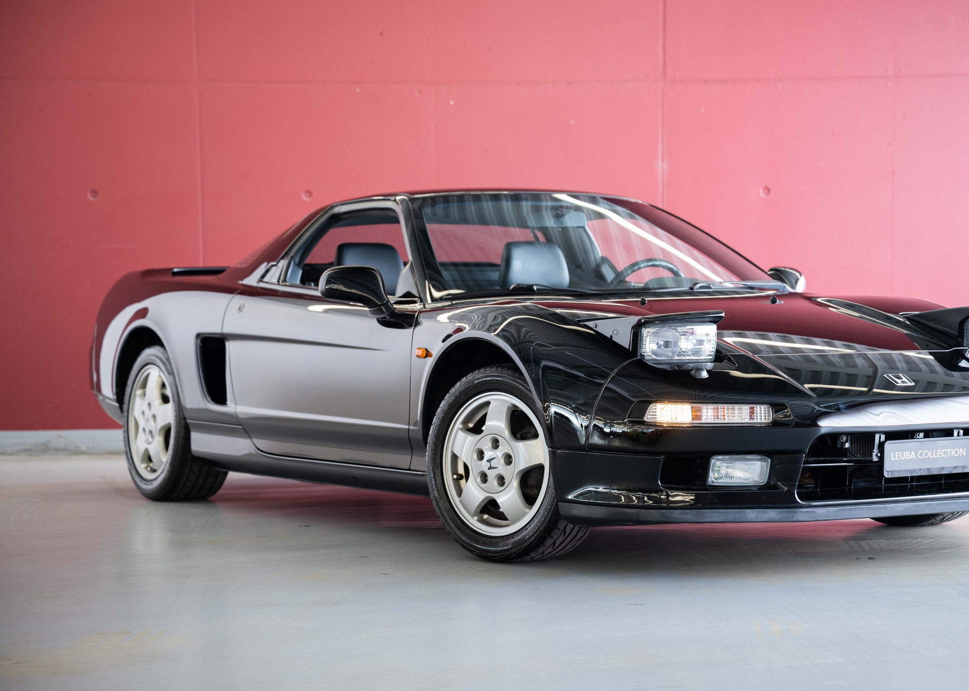 HONDA NSX 3.0i-24 V6 (Swiss car, 1st paint, 1st hand, full Honda service history, mint condition)-image-9