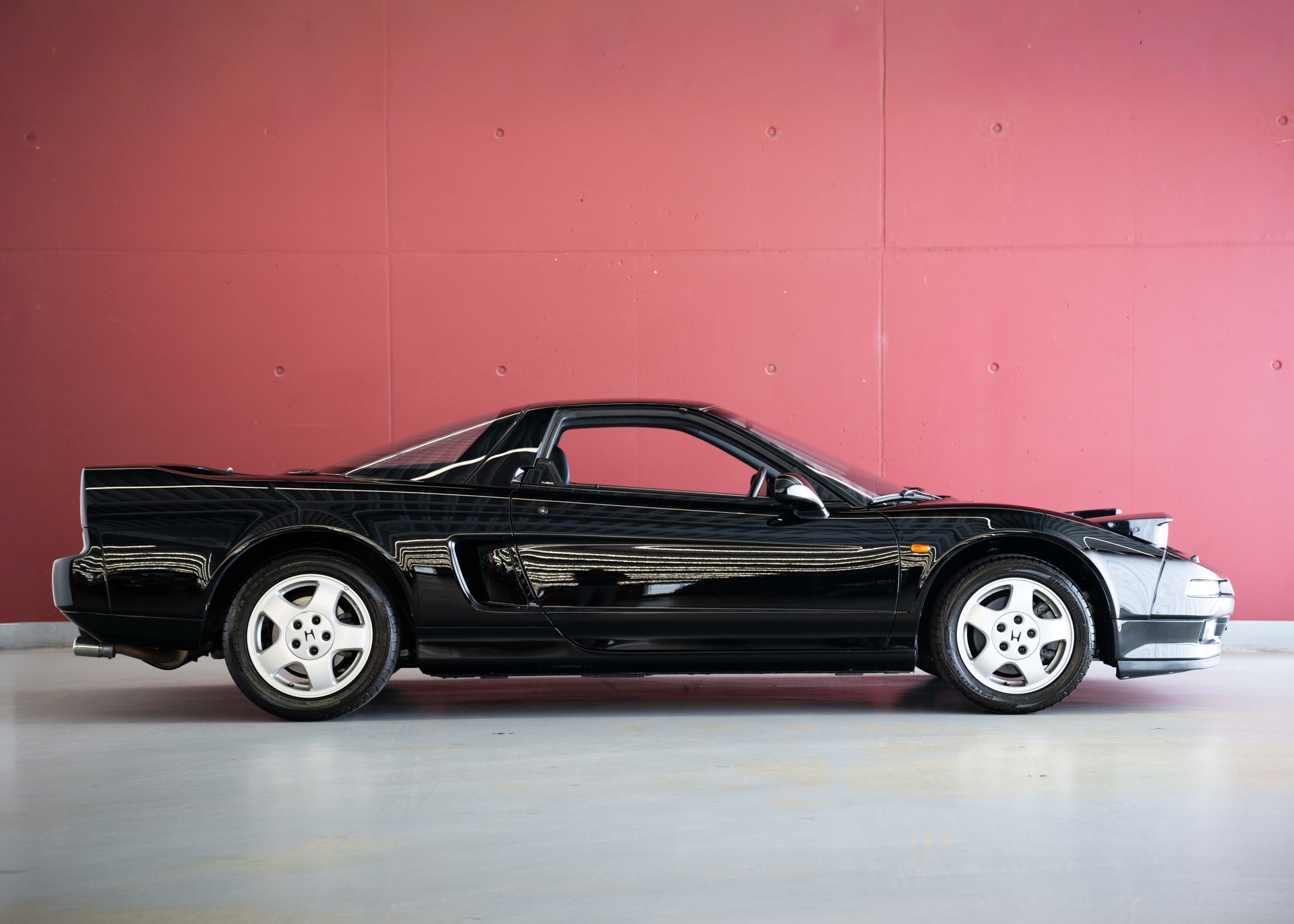 HONDA NSX 3.0i-24 V6 (Swiss car, 1st paint, 1st hand, full Honda service history, mint condition)-image-6