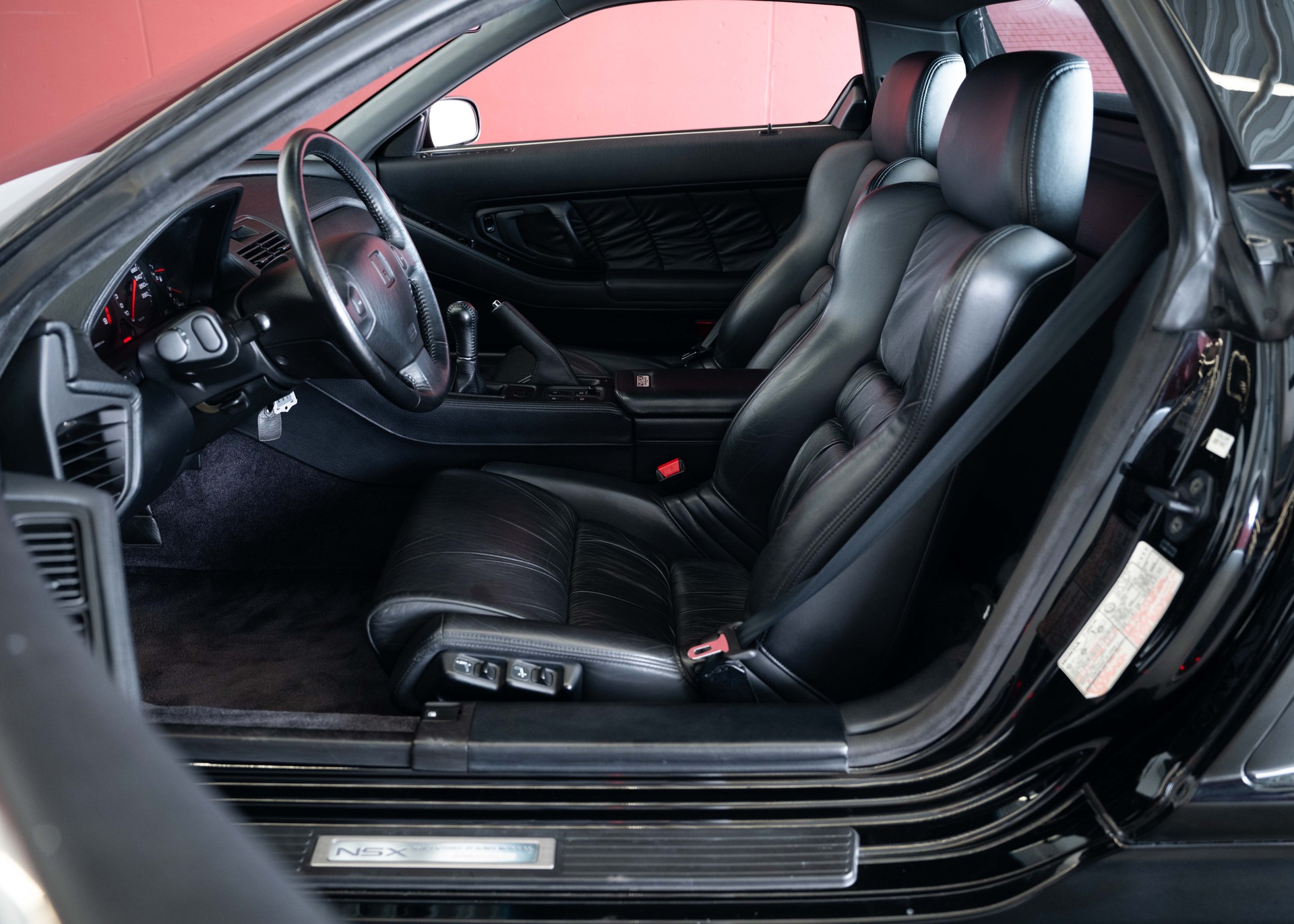 HONDA NSX 3.0i-24 V6 (Swiss car, 1st paint, 1st hand, full Honda service history, mint condition)-image-18