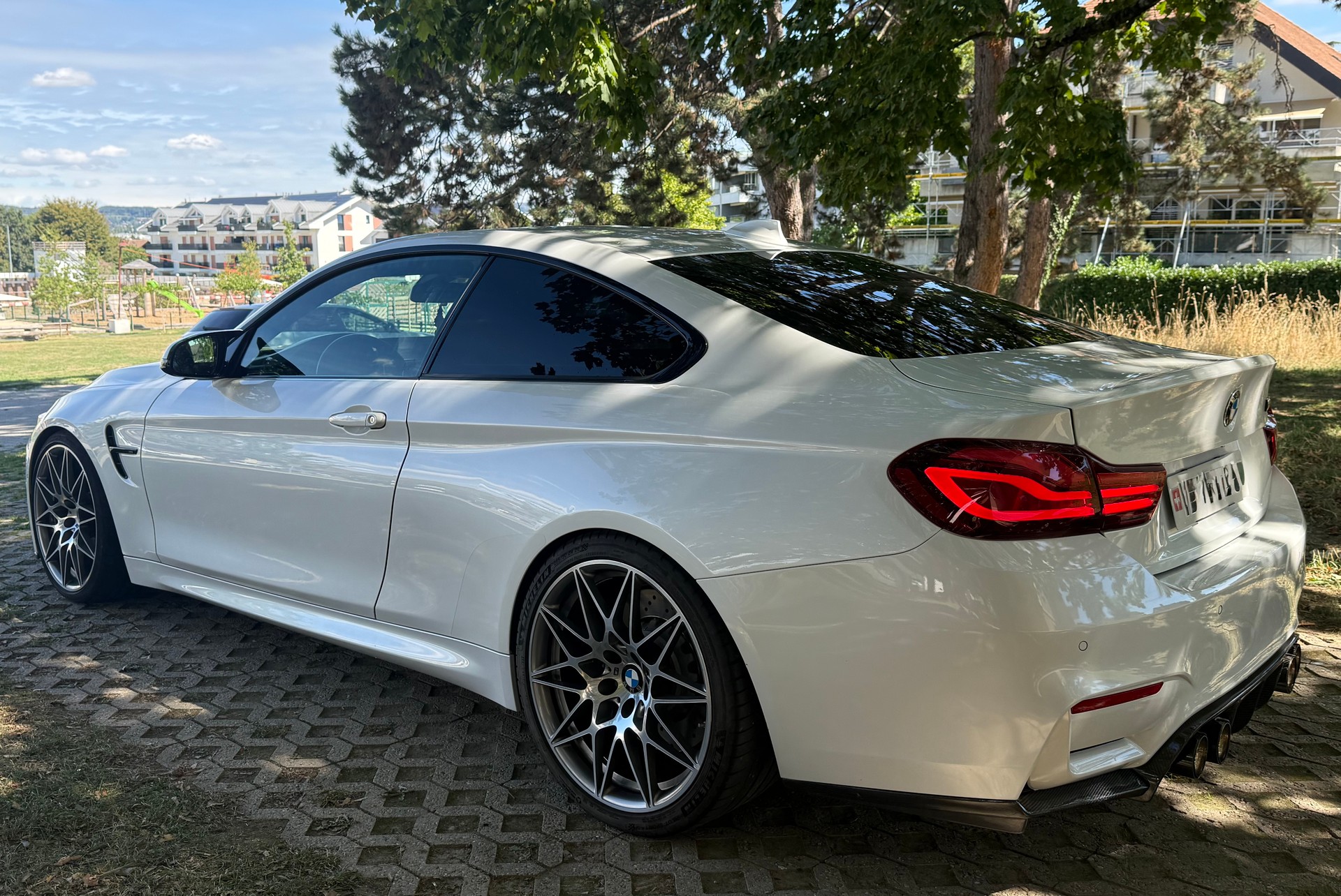 BMW M4 Coupé Competition DKG-image-5