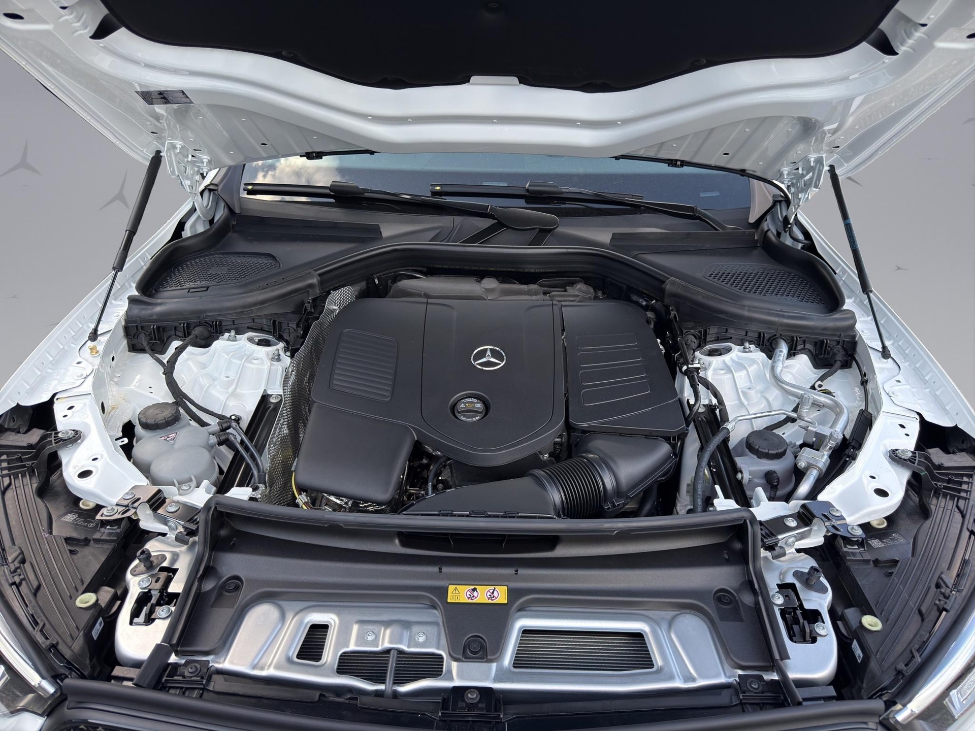 MERCEDES-BENZ GLC-Klasse X254 GLC 200 AMG Line 4matic-image-18
