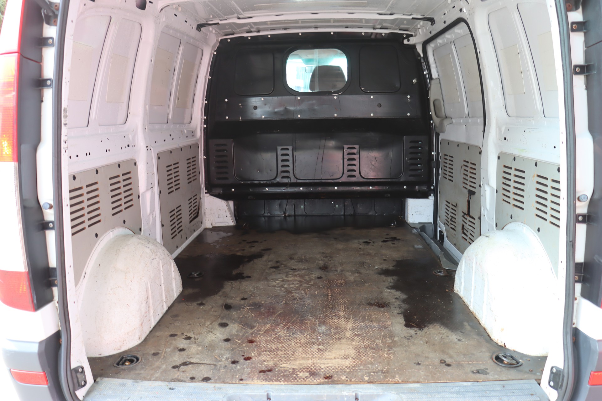 MERCEDES-BENZ Vito 111 CDI-image-13