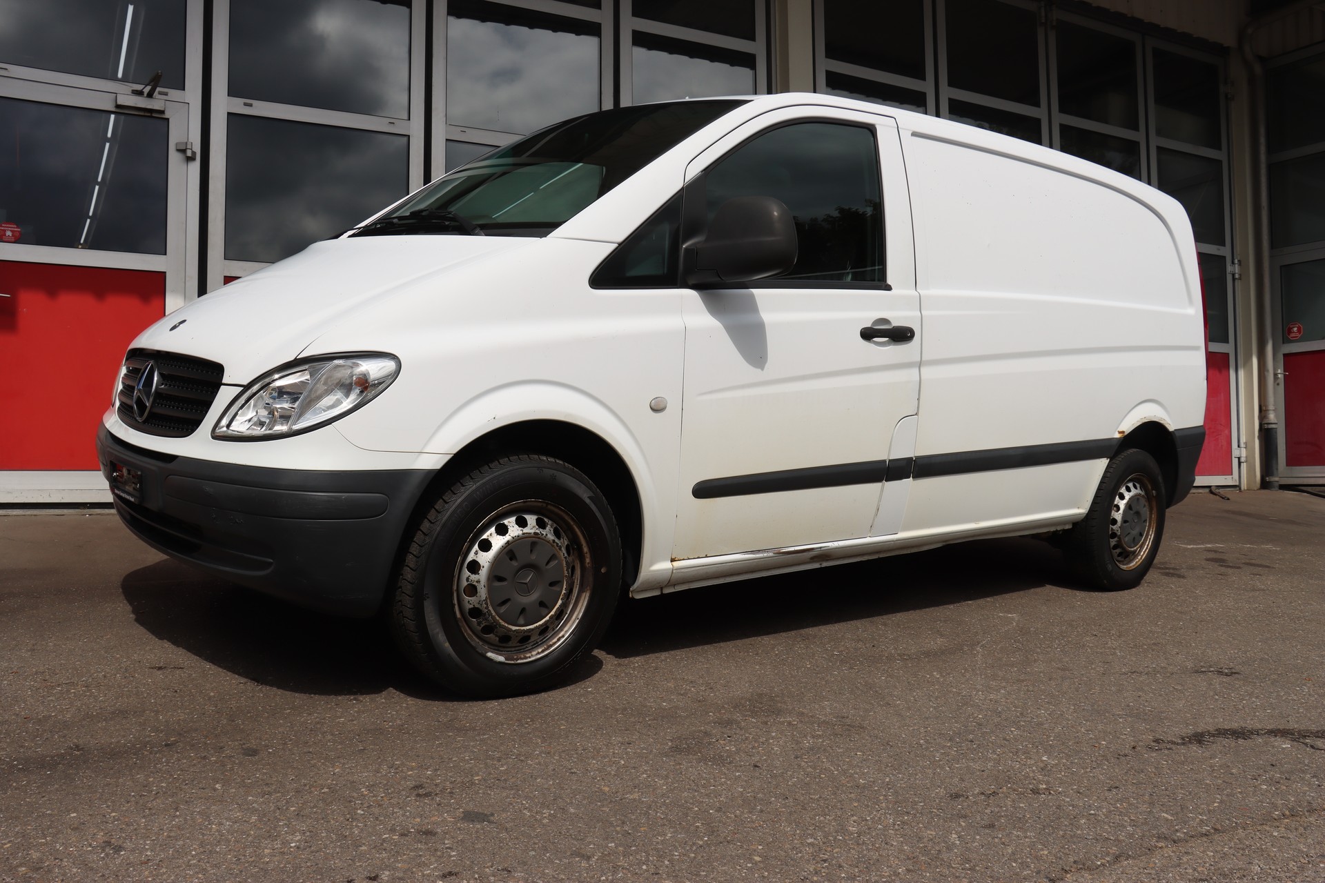 MERCEDES-BENZ Vito 111 CDI-image-0