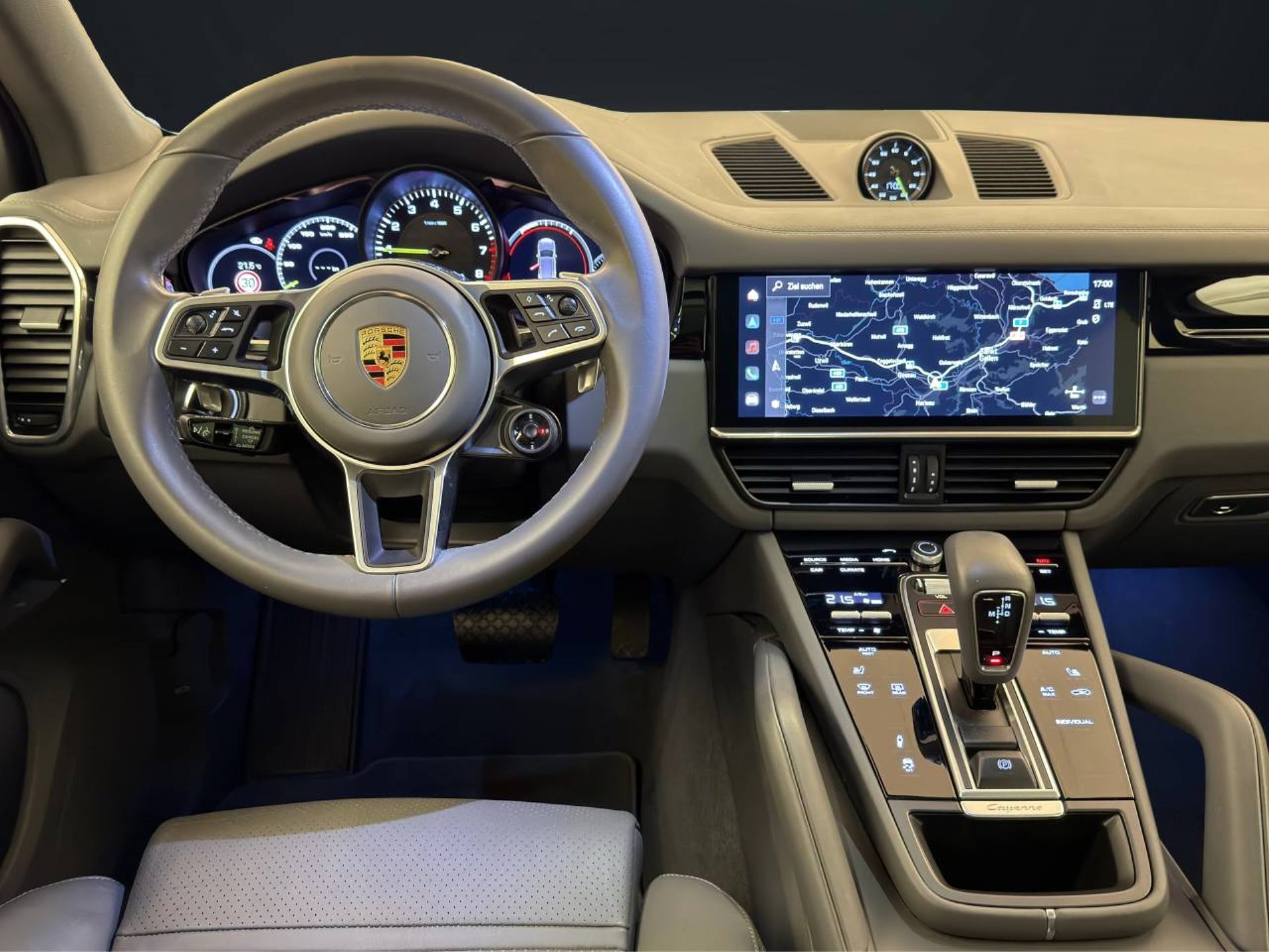 PORSCHE Cayenne E-Hybrid-image-20