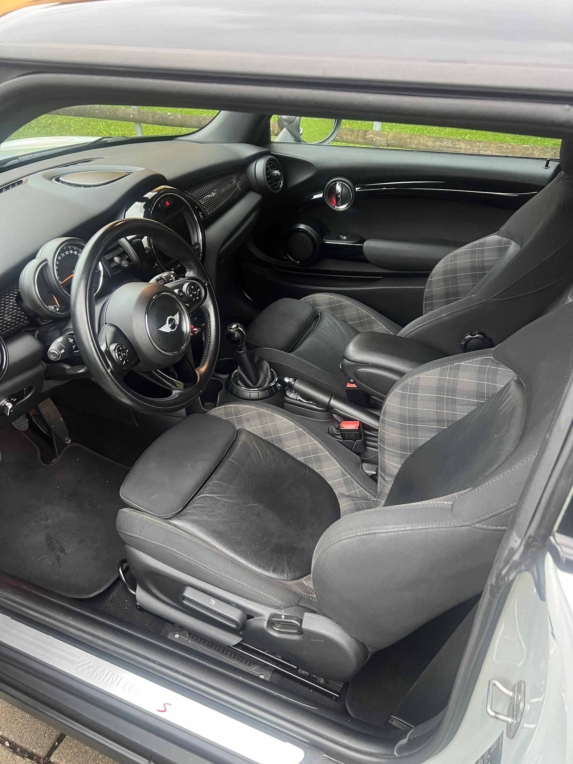 MINI 2.0i Cooper S-image-2