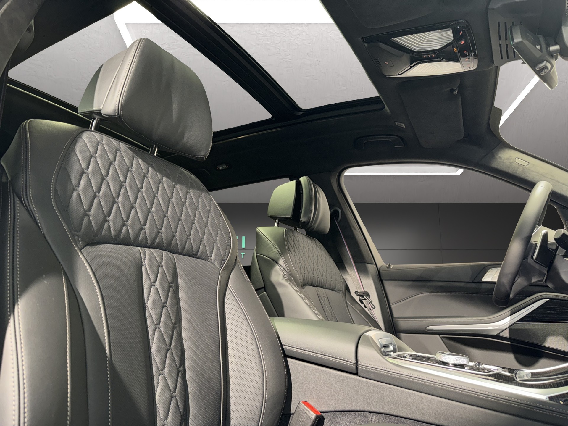 BMW X7 40d xDrive SAG-image-14
