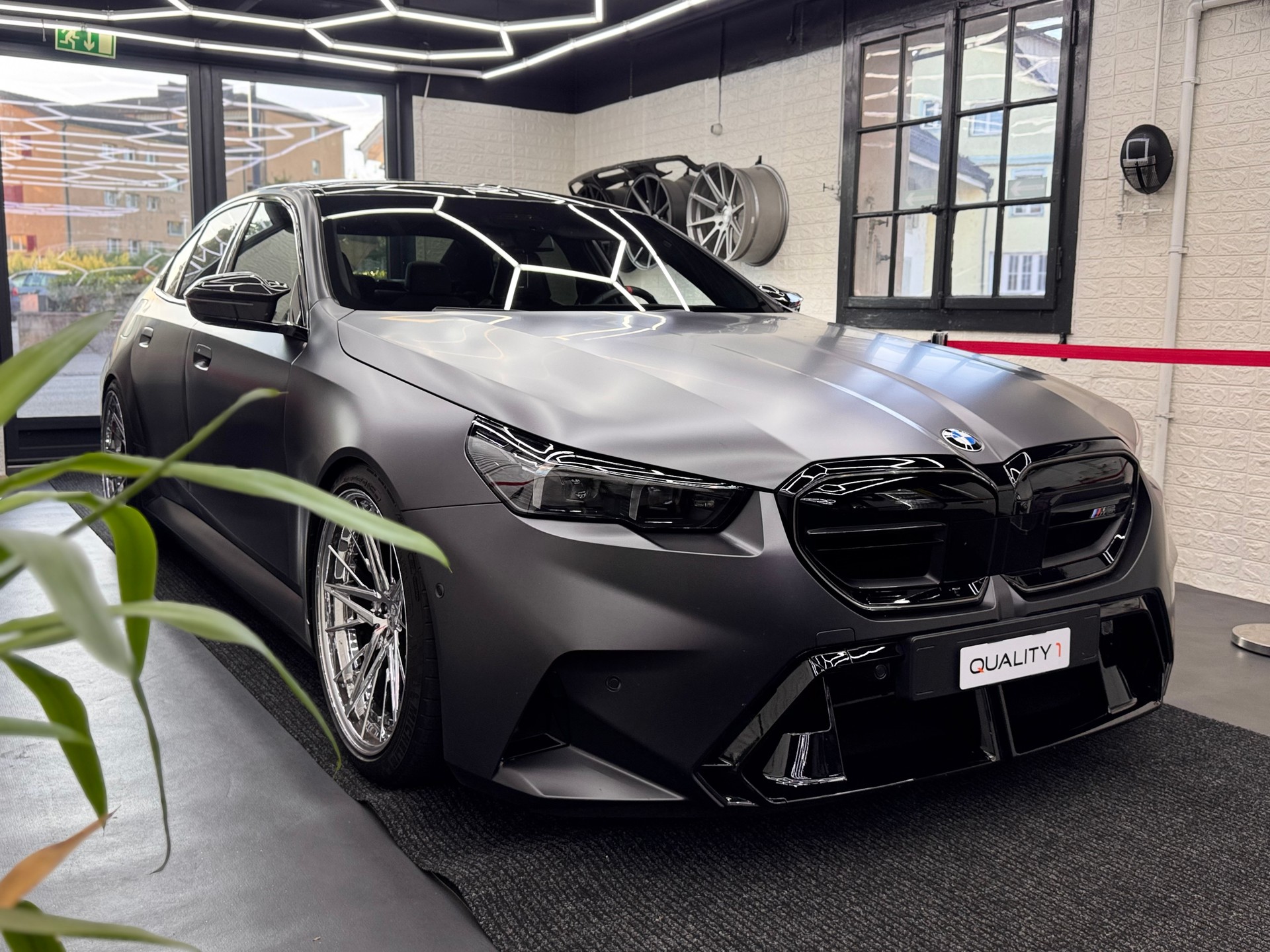 BMW M5 xDrive-image-0