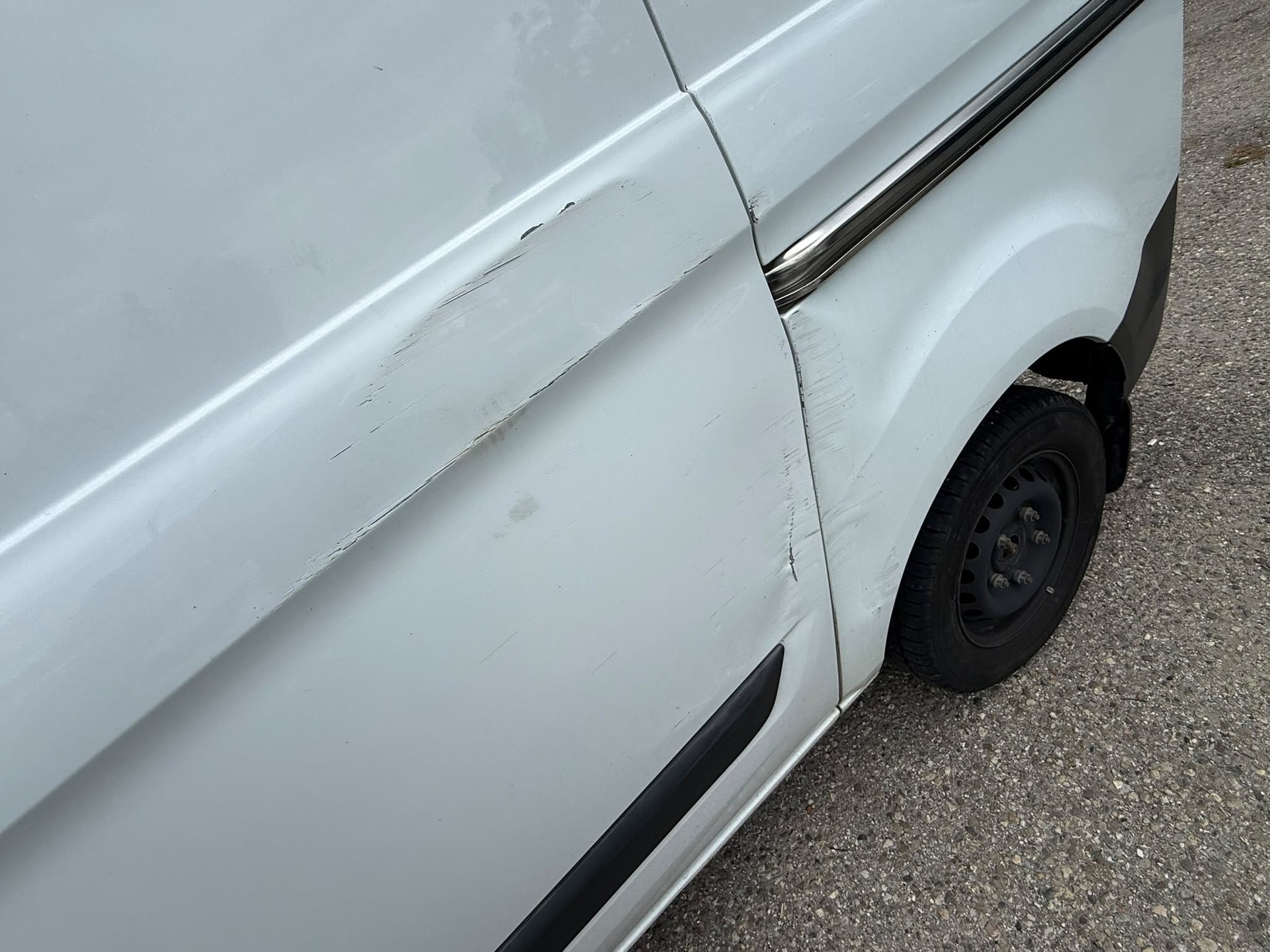 FORD Transit Custom Van 290 L1H1 Trend-image-8