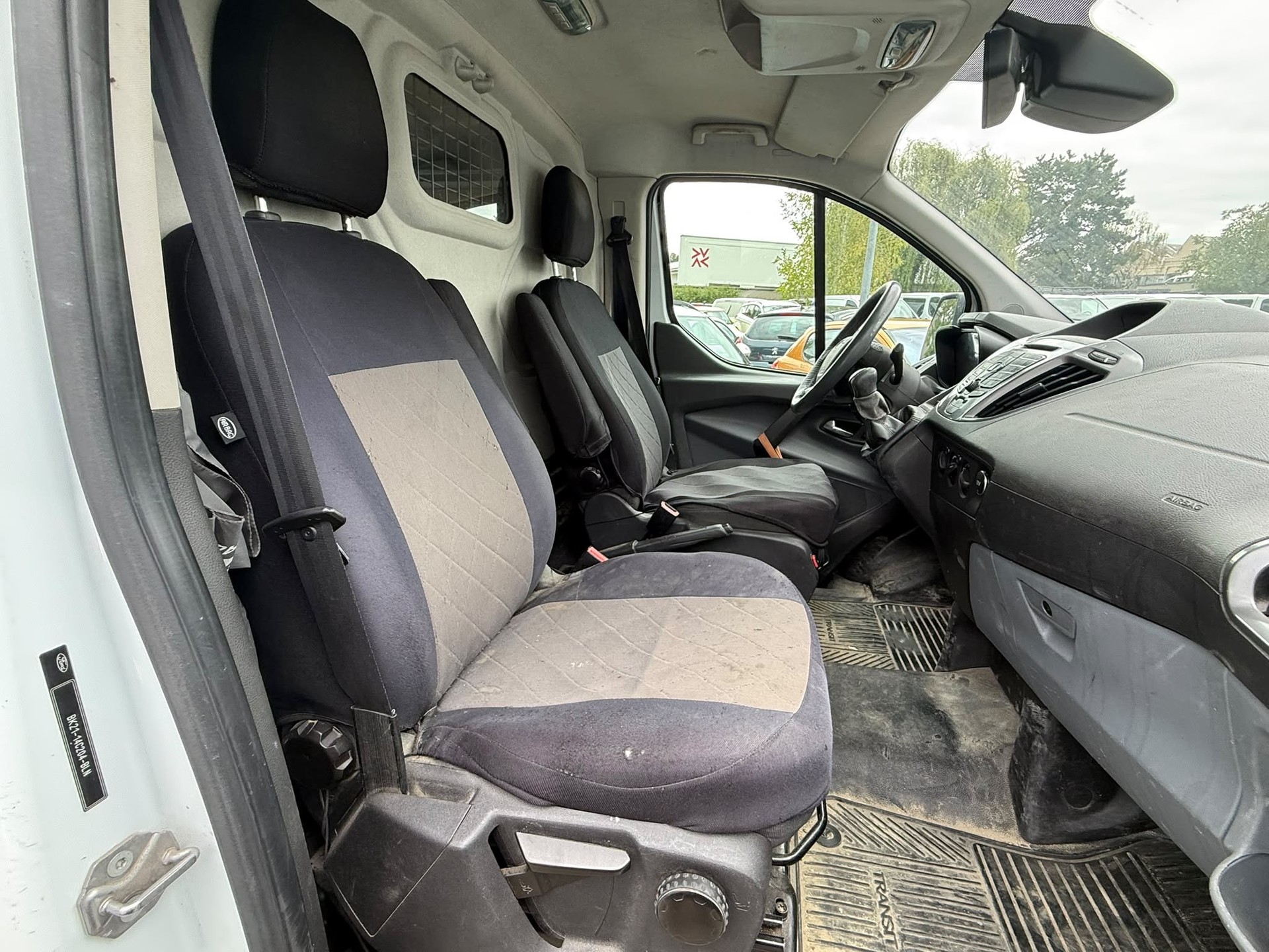 FORD Transit Custom Van 290 L1H1 Trend-image-11
