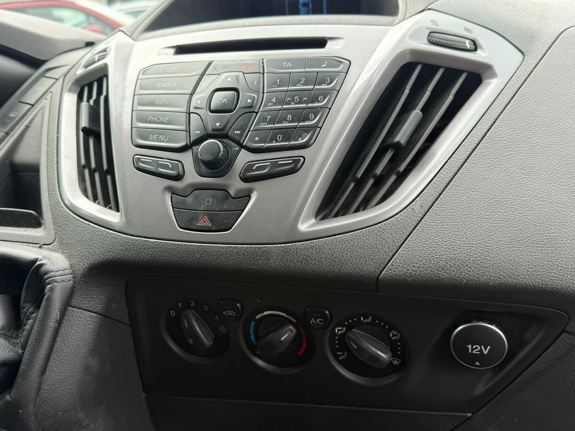FORD Transit Custom Van 290 L1H1 Trend-image-12