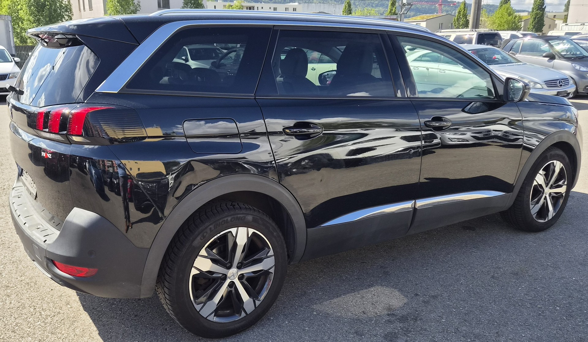 PEUGEOT 5008 1.6 THP Allure EAT-image-4