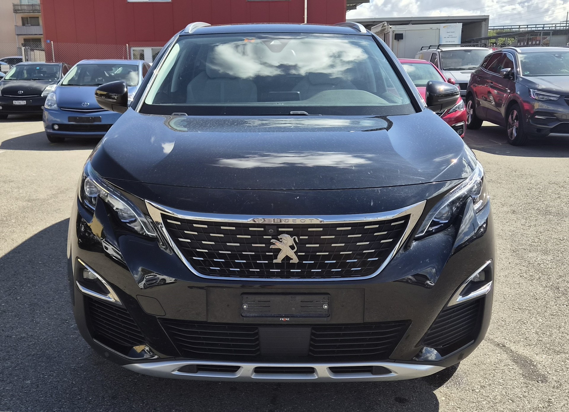 PEUGEOT 5008 1.6 THP Allure EAT-image-0