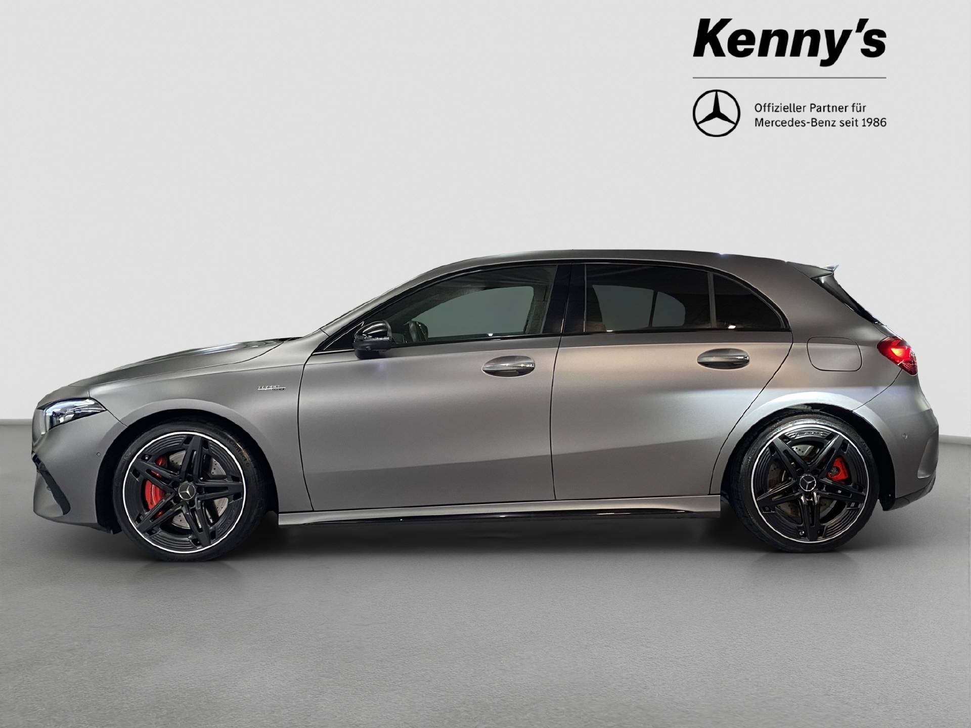 MERCEDES-BENZ A 35 AMG 4MATIC-image-2