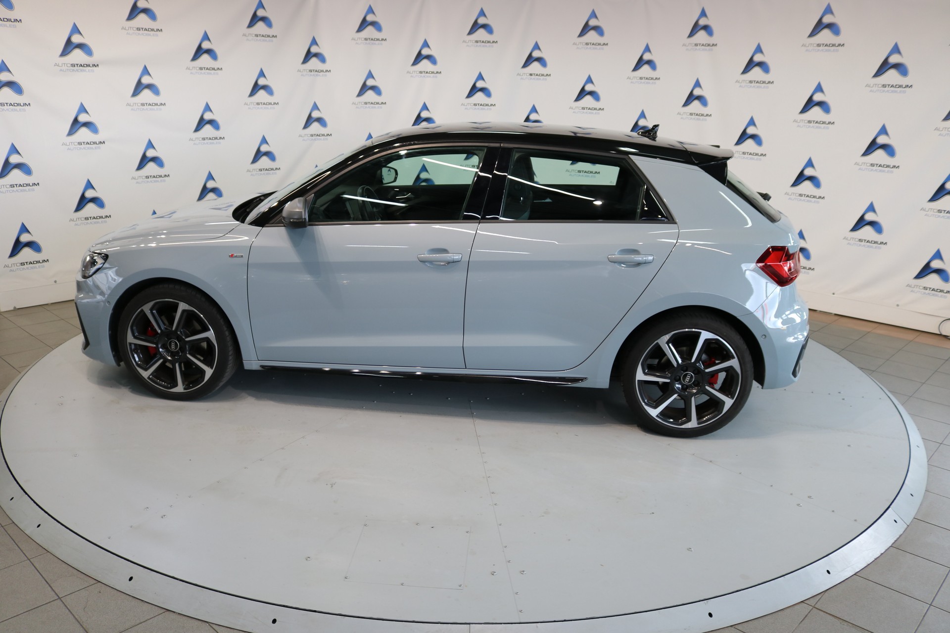 AUDI A1 Sportback 40 TFSI S Line S-tronic-image-15