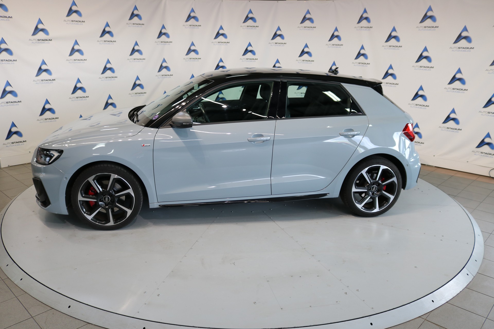 AUDI A1 Sportback 40 TFSI S Line S-tronic-image-14