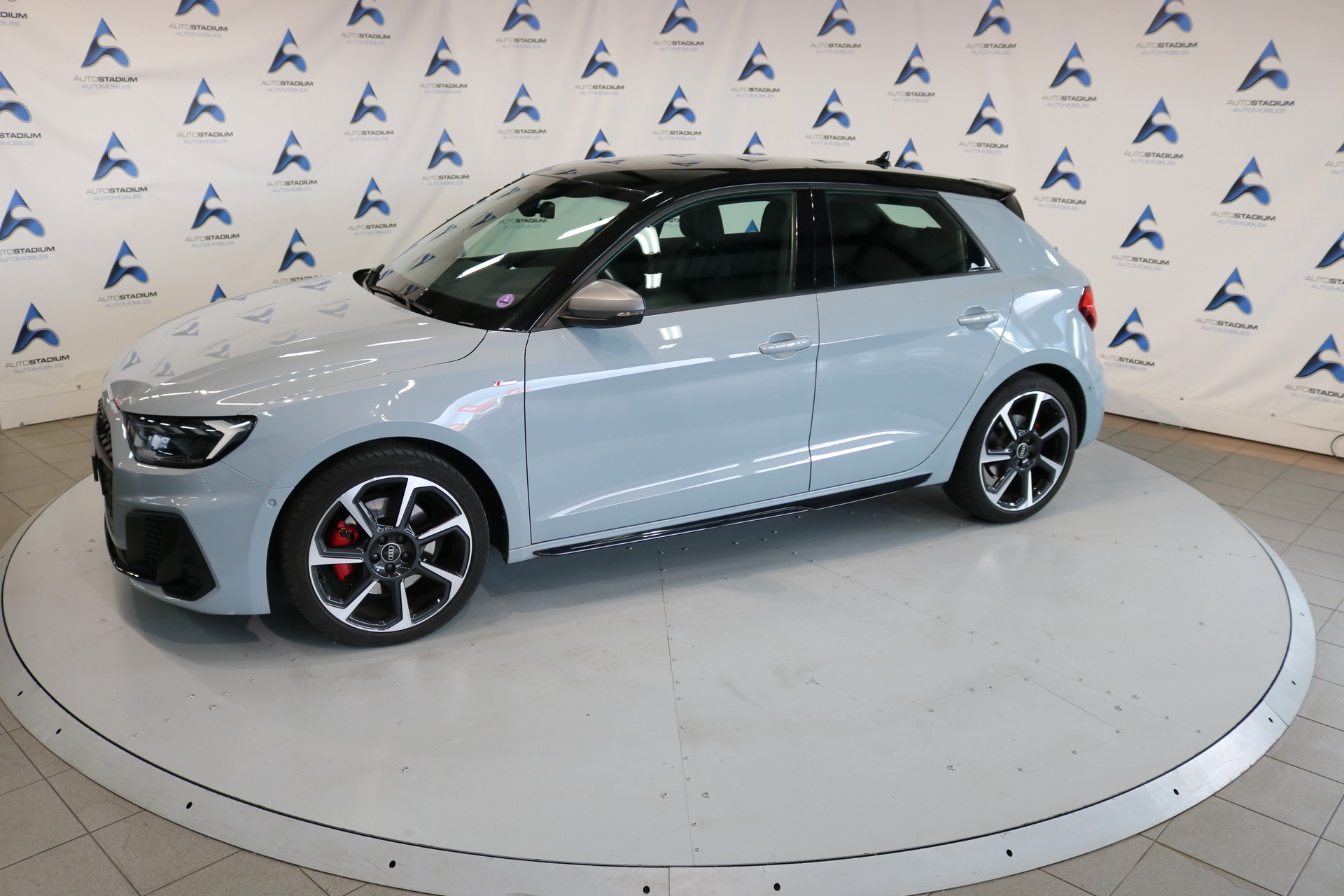 AUDI A1 Sportback 40 TFSI S Line S-tronic-image-13