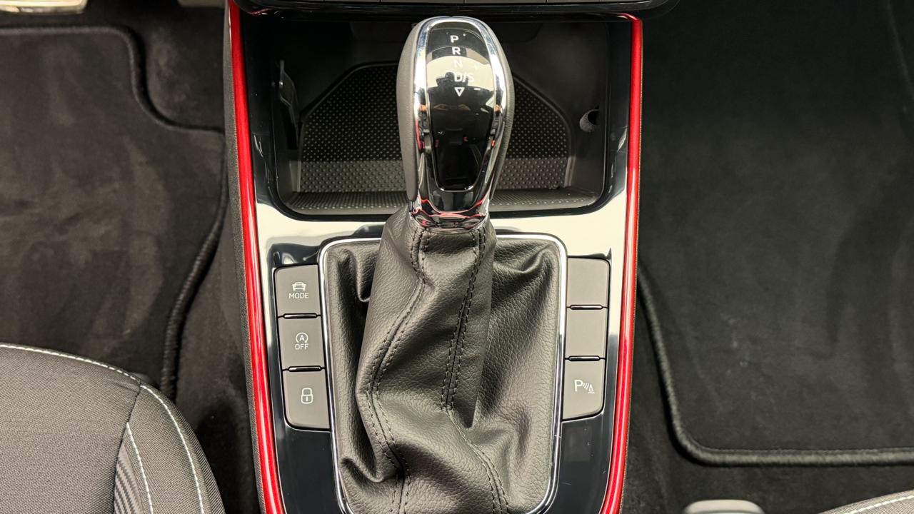 SKODA Fabia 1.0 TSI Monte Carlo DSG-image-10