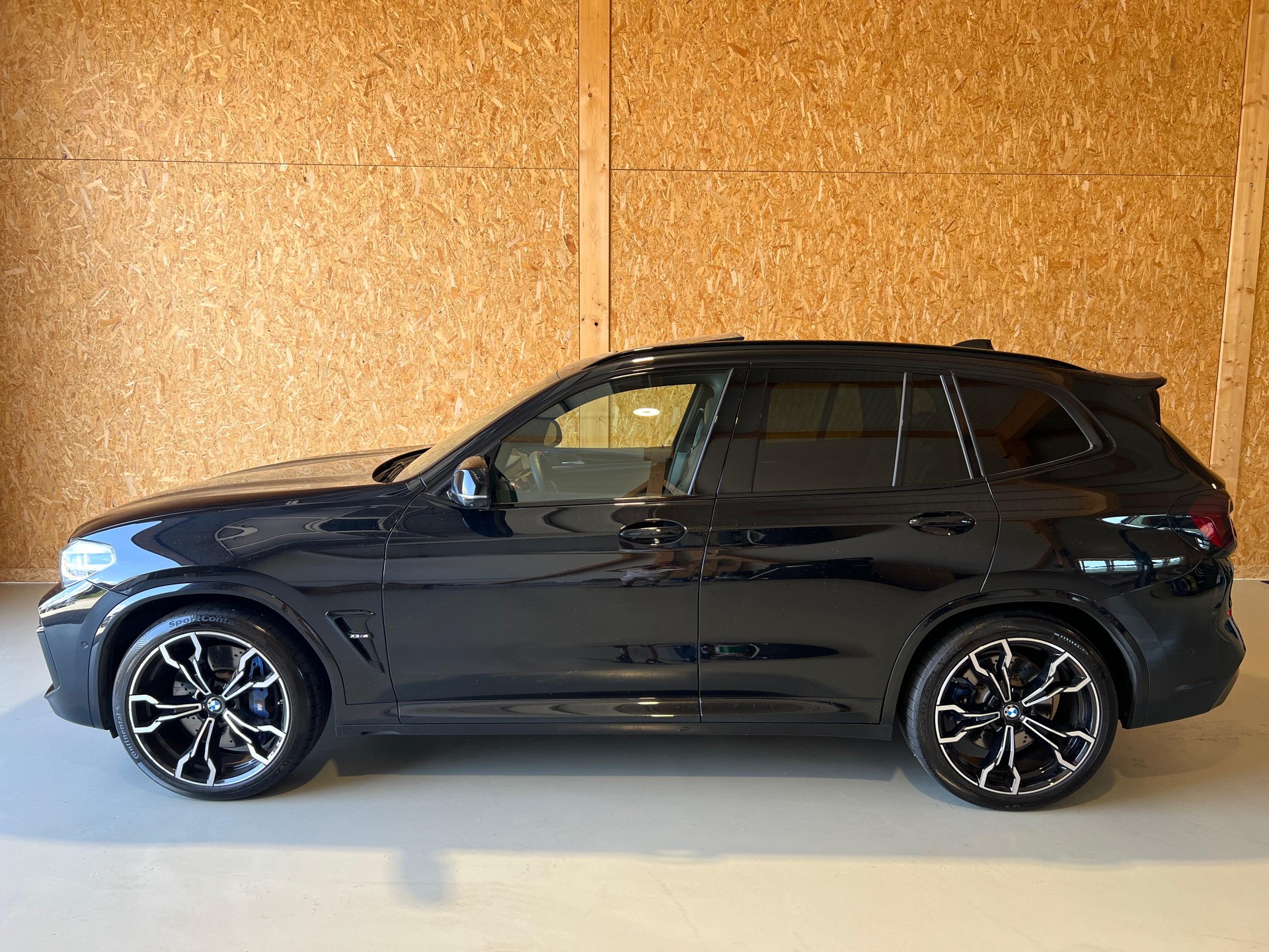 BMW M Competition-image-1
