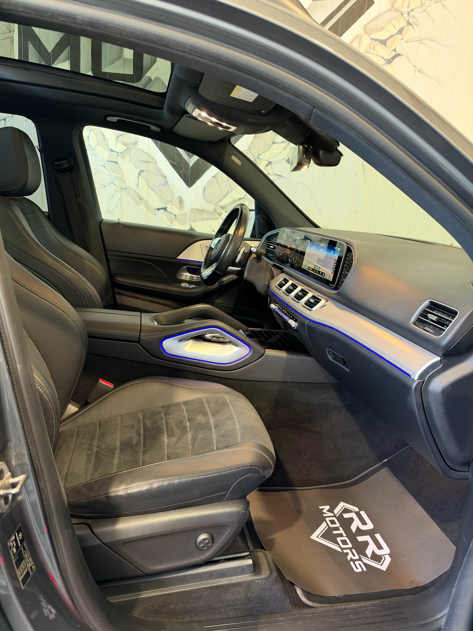 MERCEDES-BENZ GLE 400 d 4Matic AMG Line 9G-Tronic-image-7