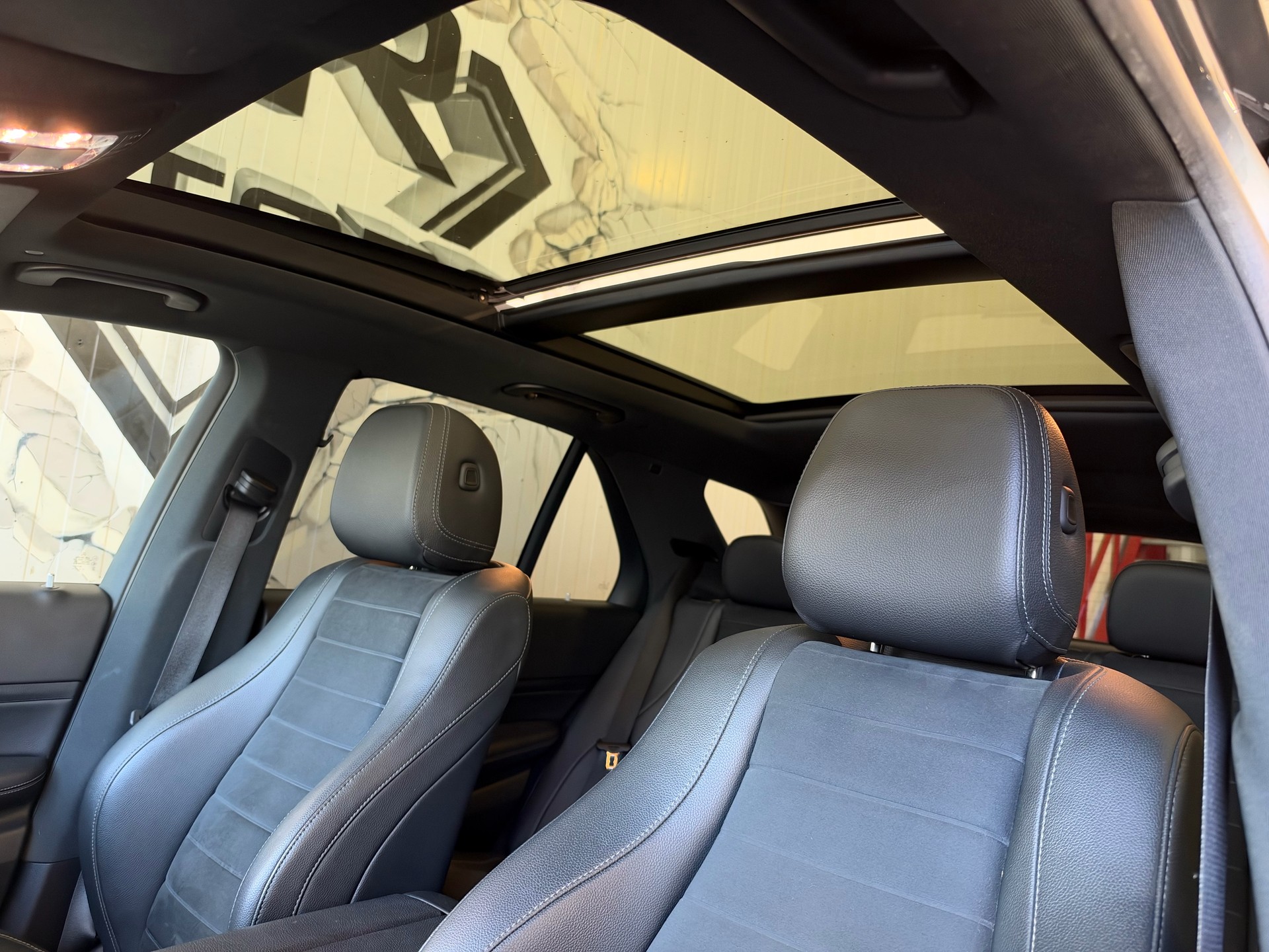 MERCEDES-BENZ GLE 400 d 4Matic AMG Line 9G-Tronic-image-14
