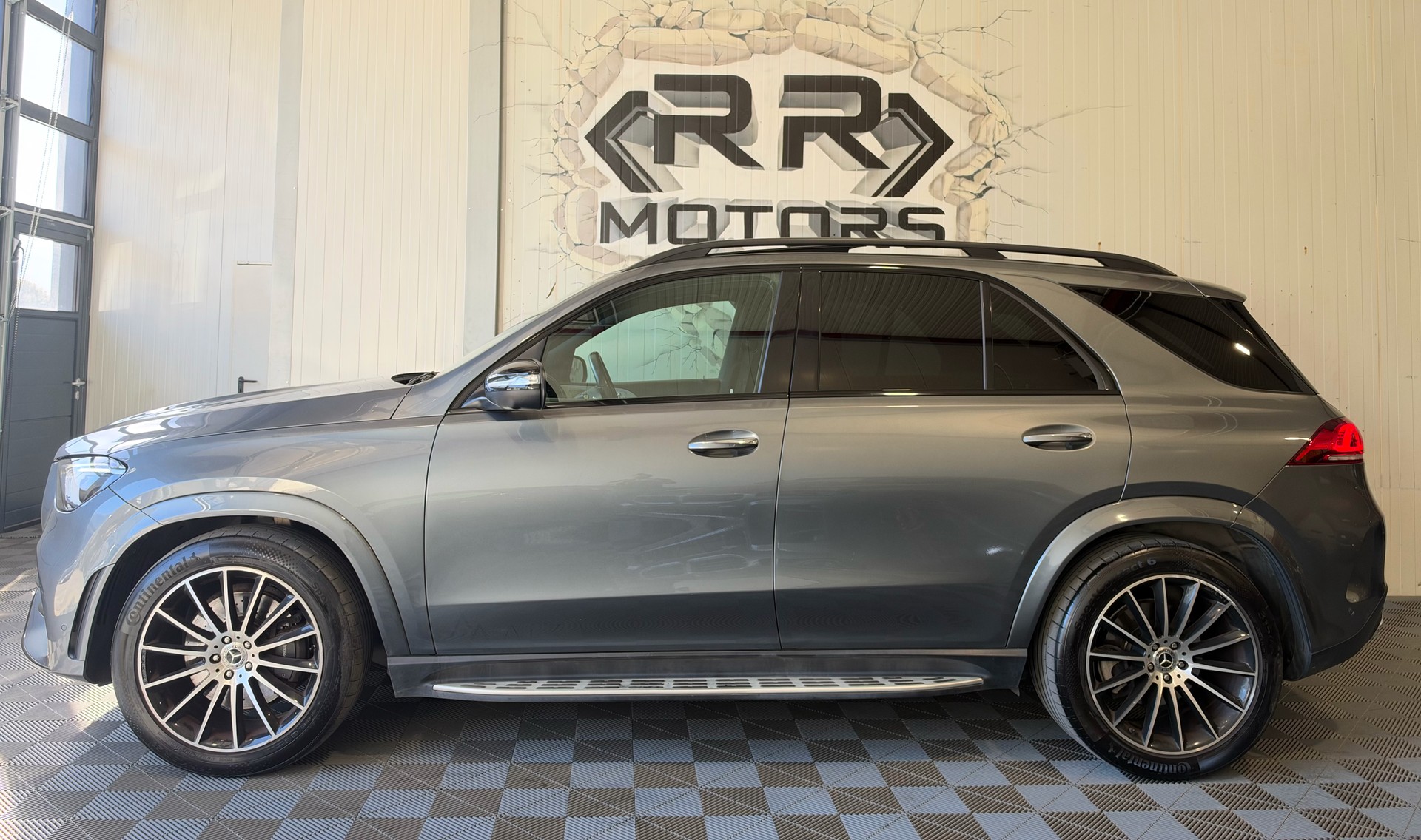 MERCEDES-BENZ GLE 400 d 4Matic AMG Line 9G-Tronic-image-1