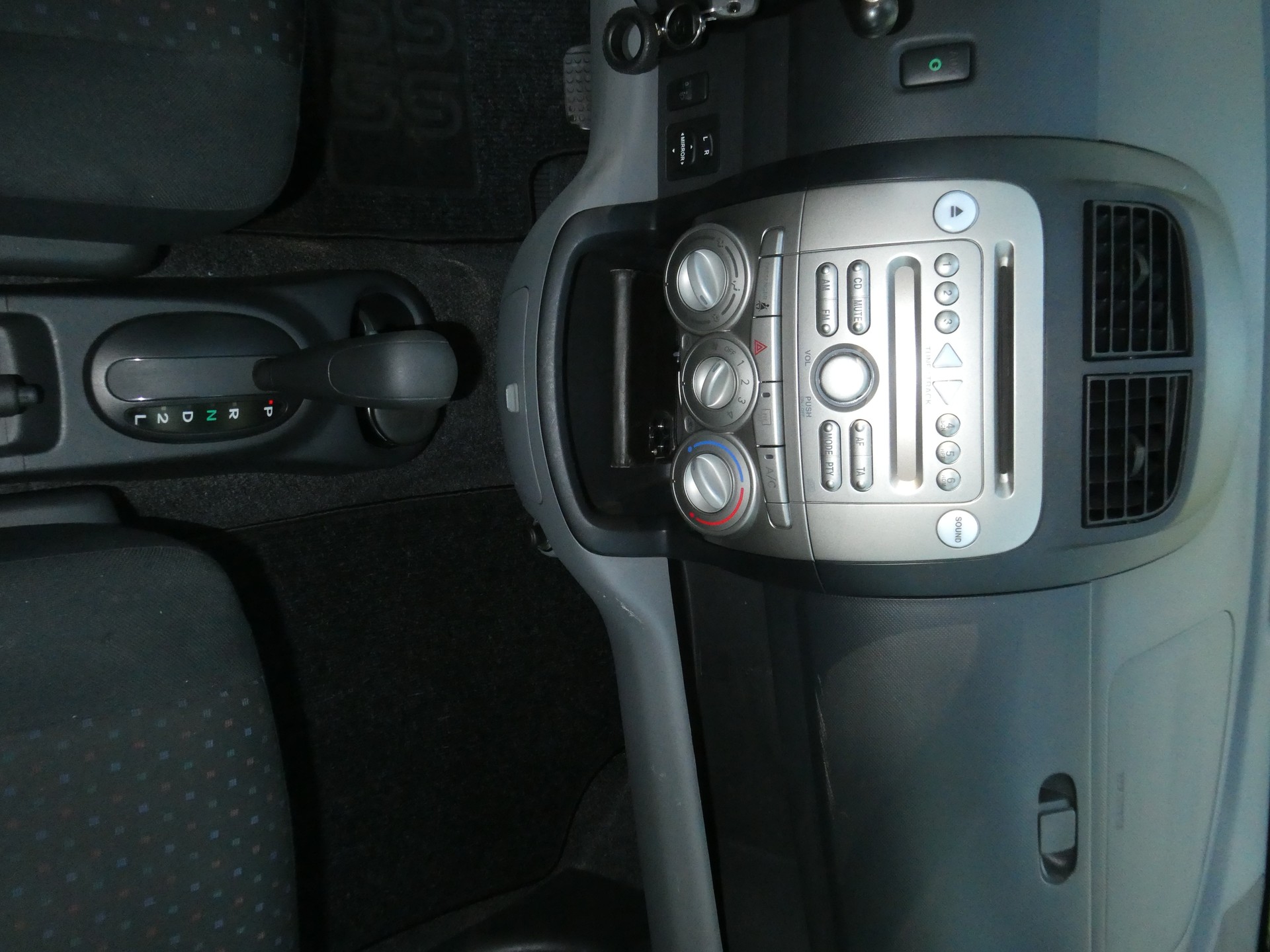DAIHATSU Sirion 1.3 Automatic-image-10