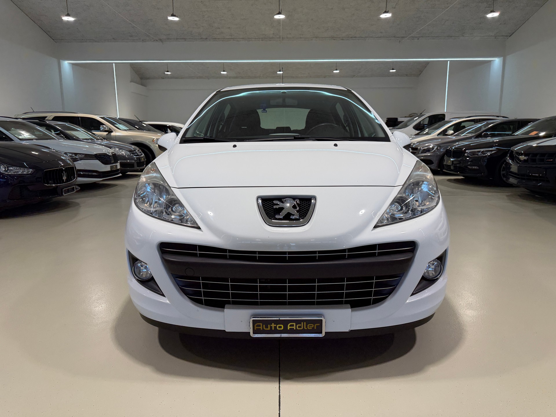PEUGEOT 207 1.4 16V Active
