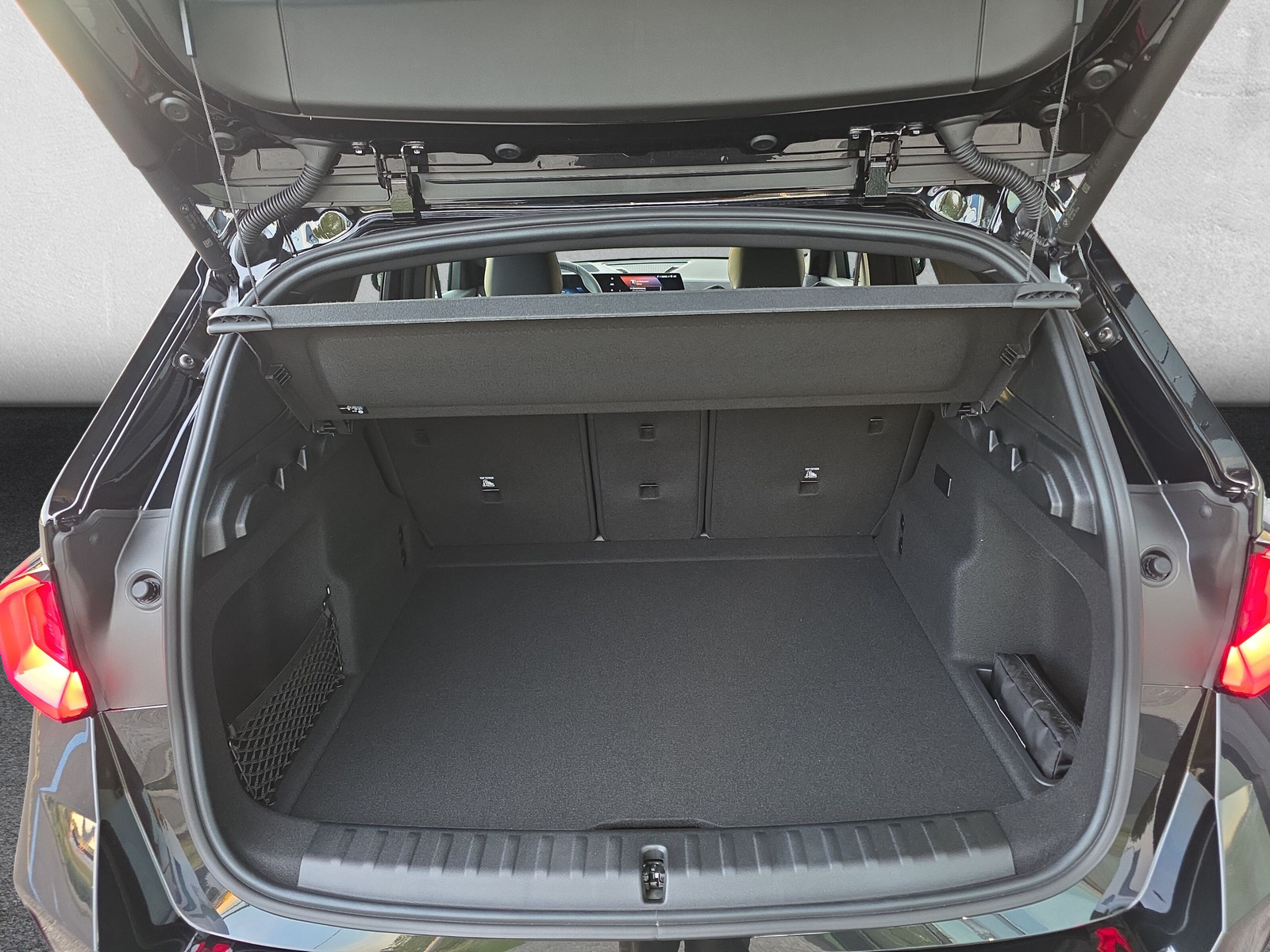 BMW X1 xDrive 30e M Sport Pro-image-10